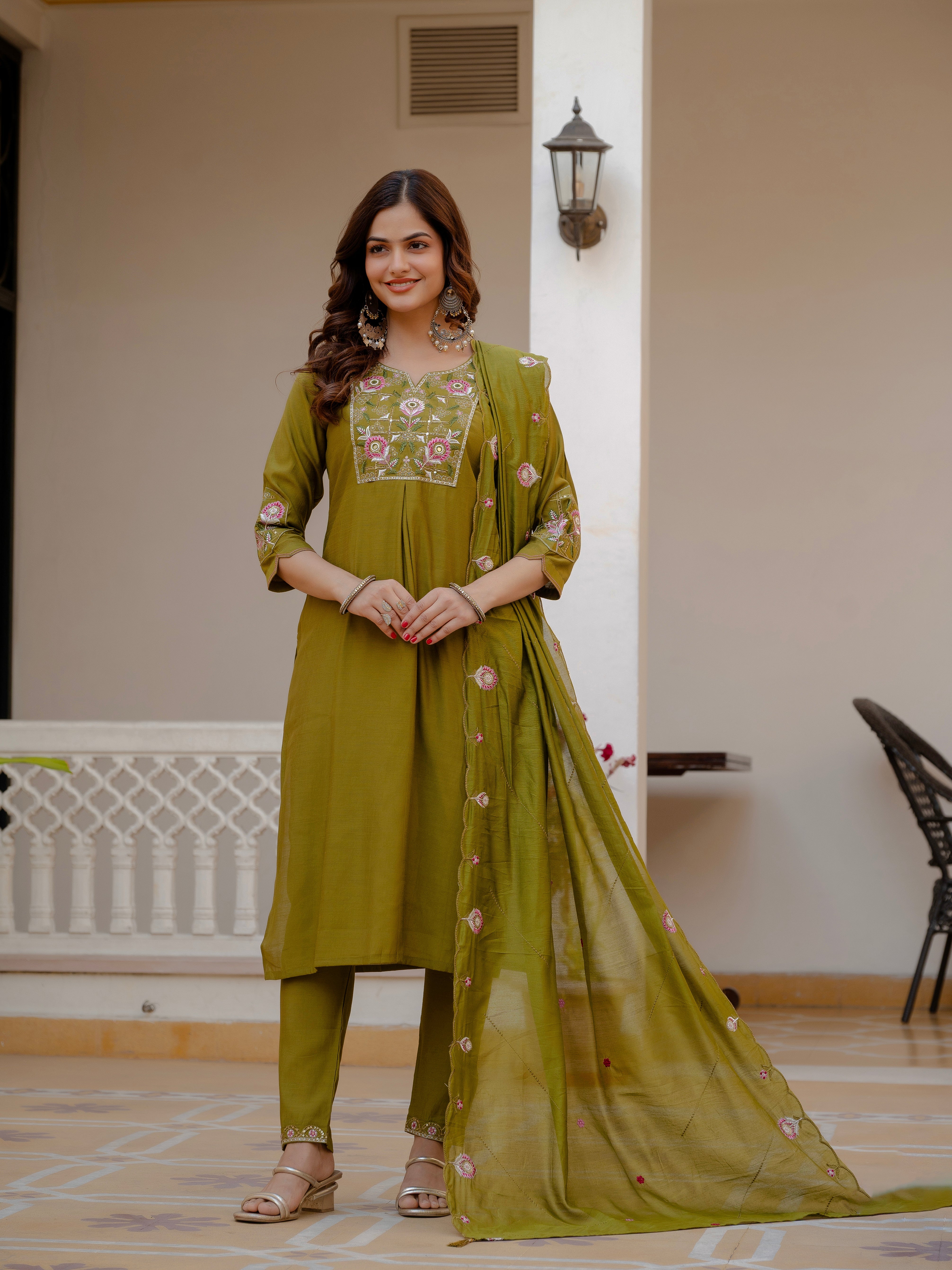 Hanch Pure Viscose Mango Silk Embroidered Straight Kurti Set – Mahendi Green