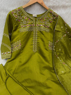 Hanch Viscose Mango Silk Embroidered Anarkali Kurti Set – Mahendi Green