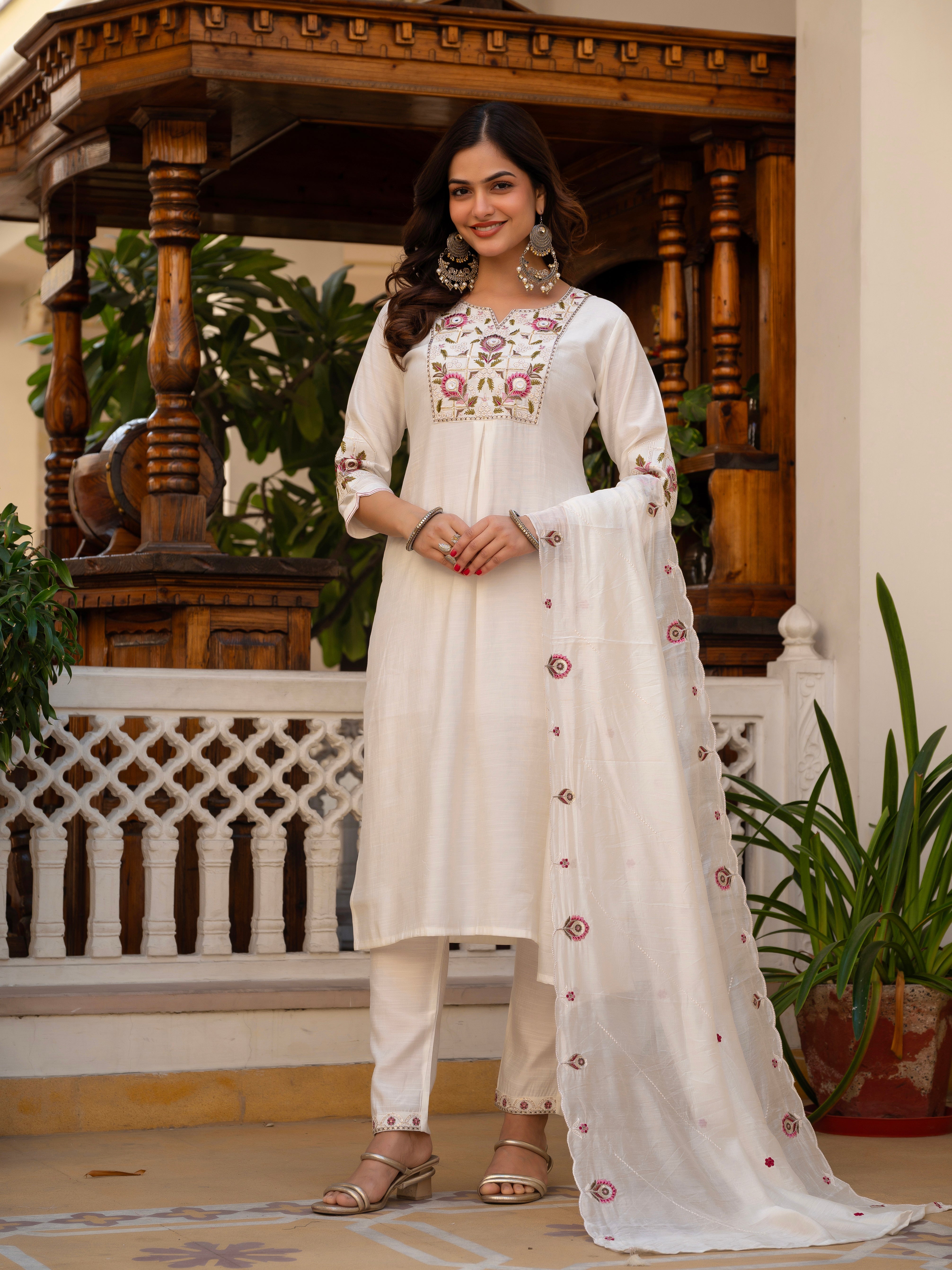 Hanch Pure Viscose Mango Silk Embroidered Straight Kurti Set – White