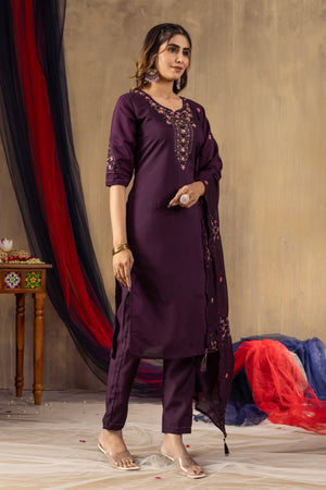 Hanch Roman Silk Embroidered Straight Kurti Set – Wine
