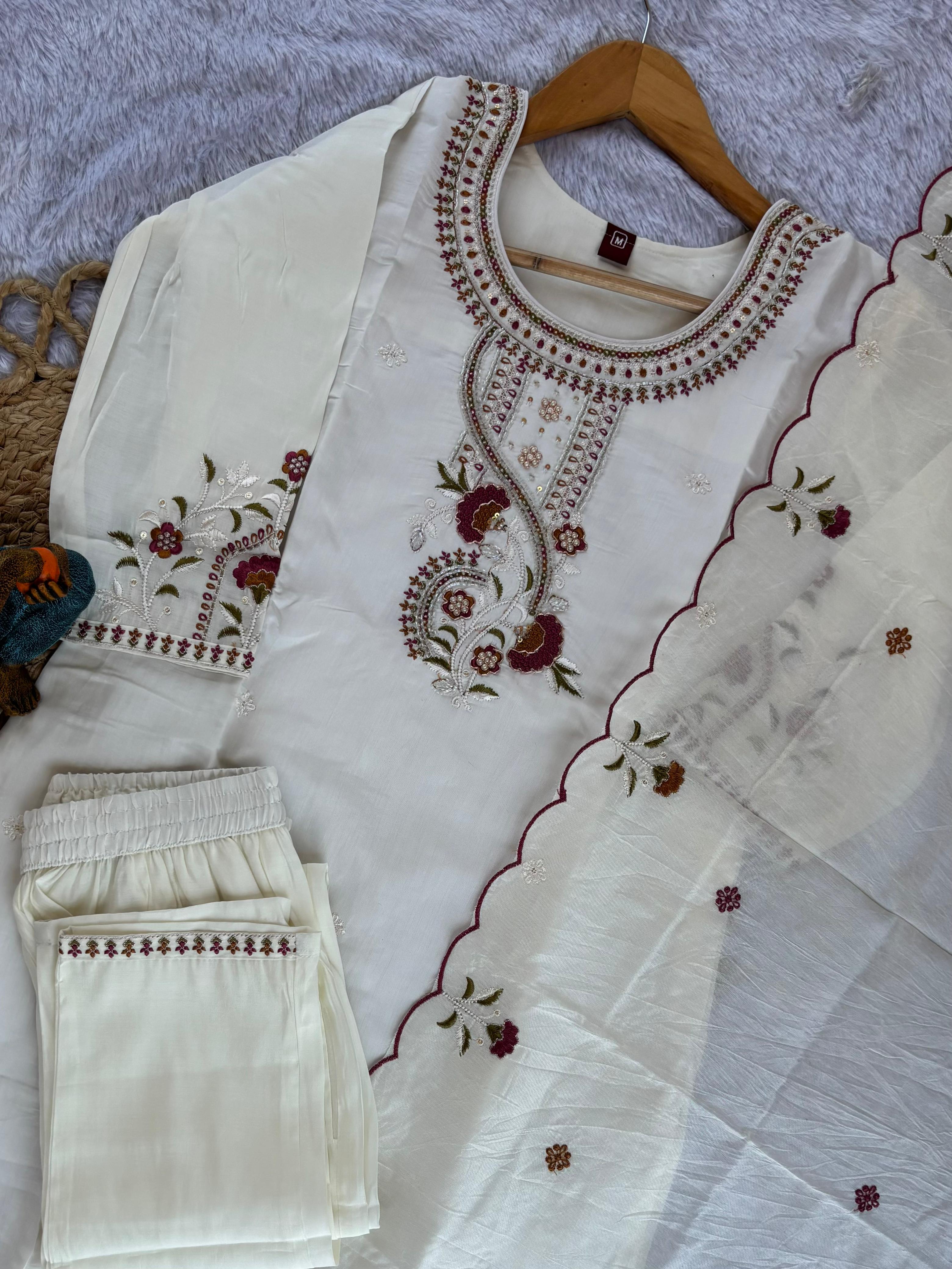 Hanch Roman Silk Embroidered Straight Kurti Set – White