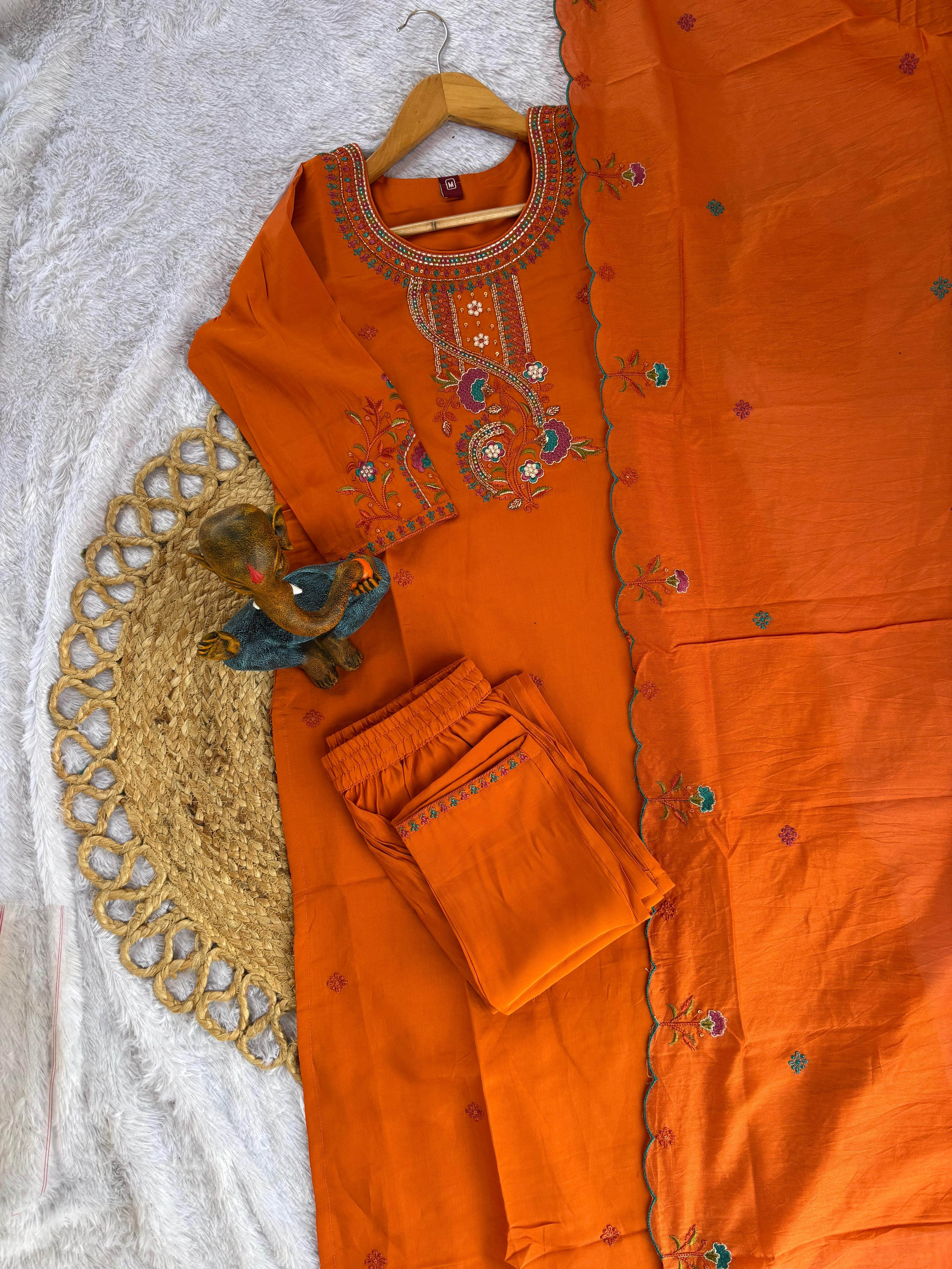Hanch Roman Silk Embroidered Straight Kurti Set – Orange