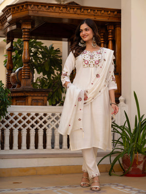 Hanch Pure Viscose Mango Silk Embroidered Straight Kurti Set – White