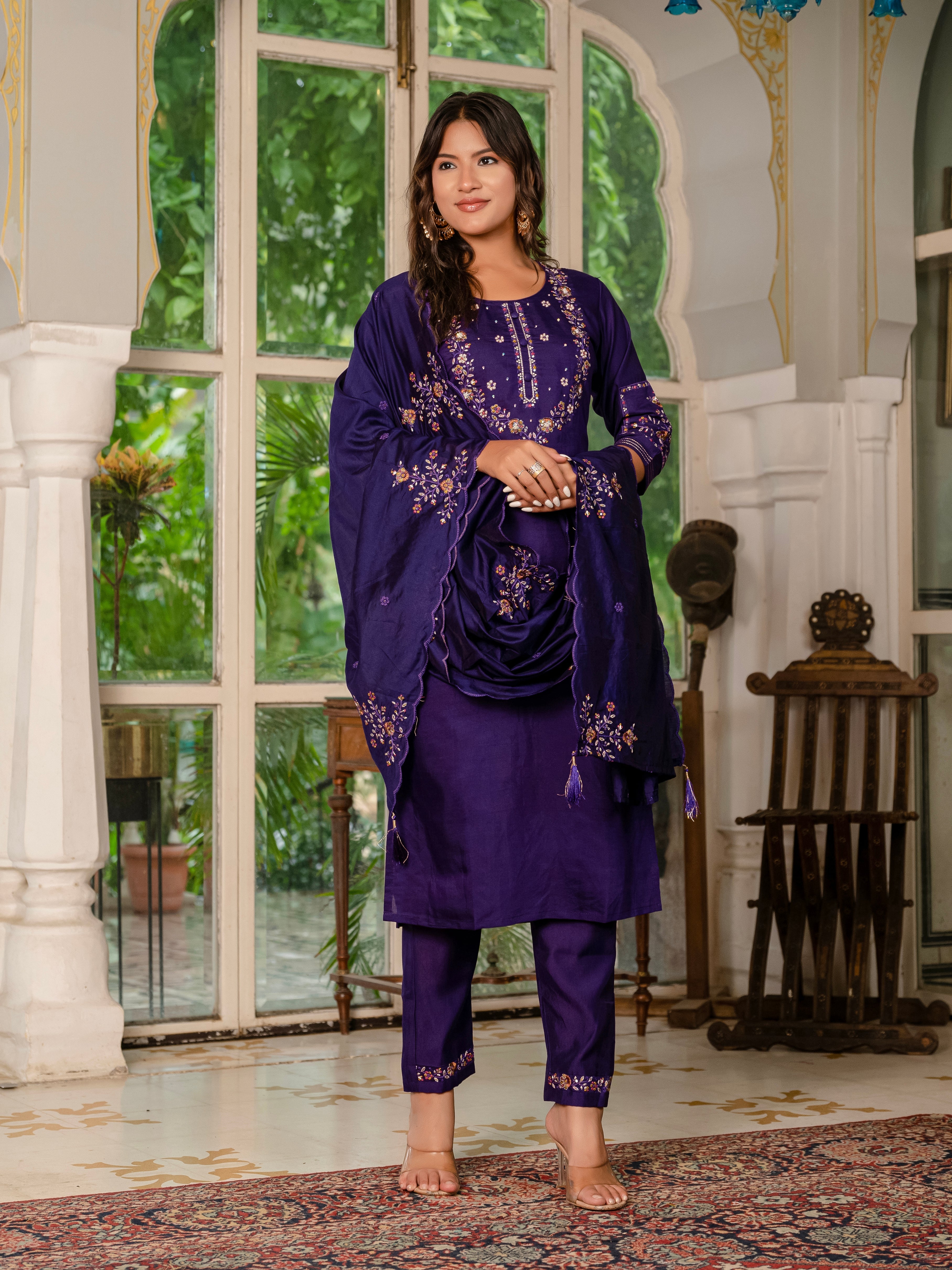 Hanch Marina Silk Embroidered Straight Kurti Set – Violet