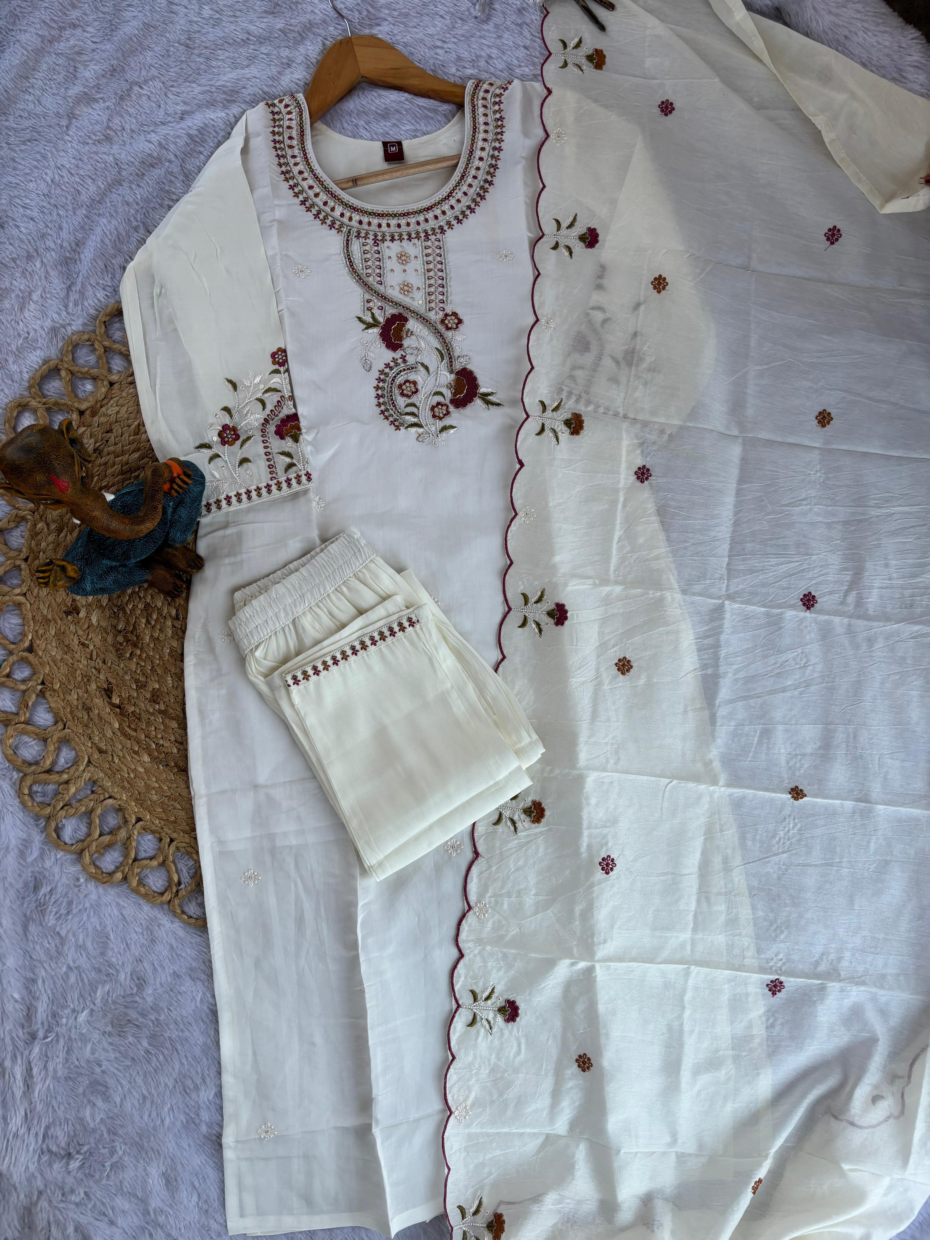 Hanch Roman Silk Embroidered Straight Kurti Set – White