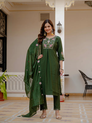 Hanch Pure Viscose Mango Silk Embroidered Straight Kurti Set – Green