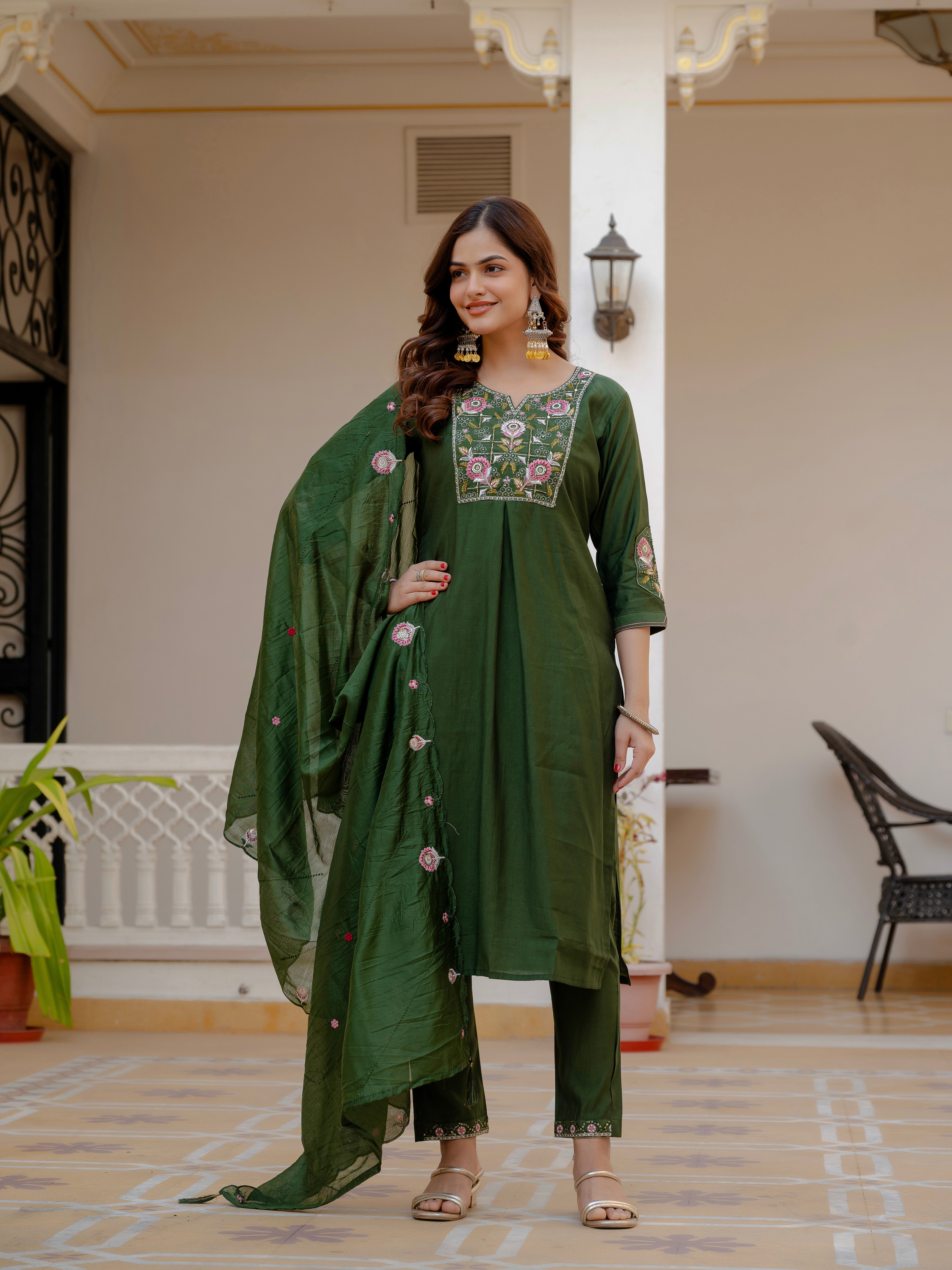 Hanch Pure Viscose Mango Silk Embroidered Straight Kurti Set – Green