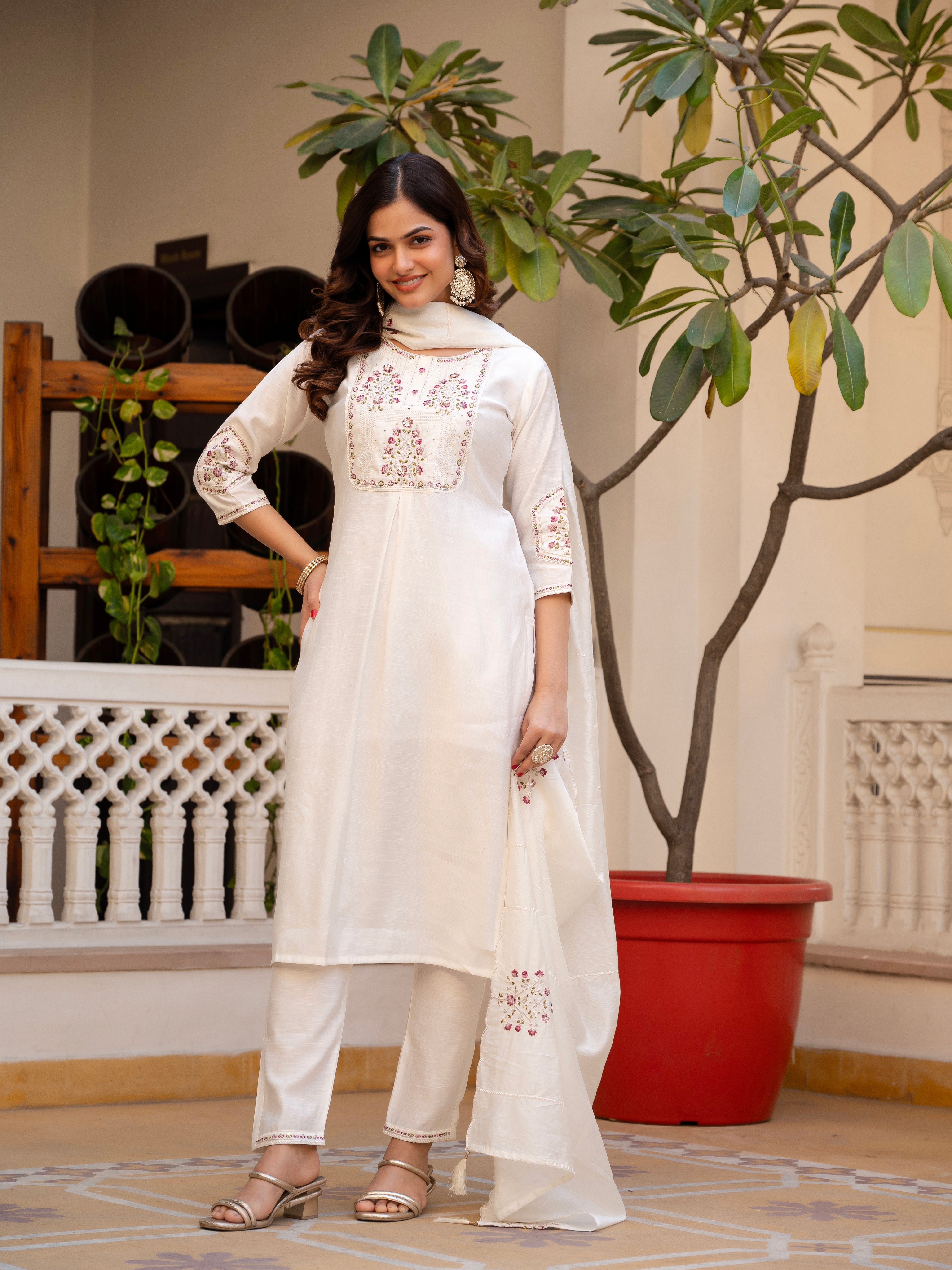 Hanch Pure Viscose Mango Silk Embroidered Straight Kurti Set – White