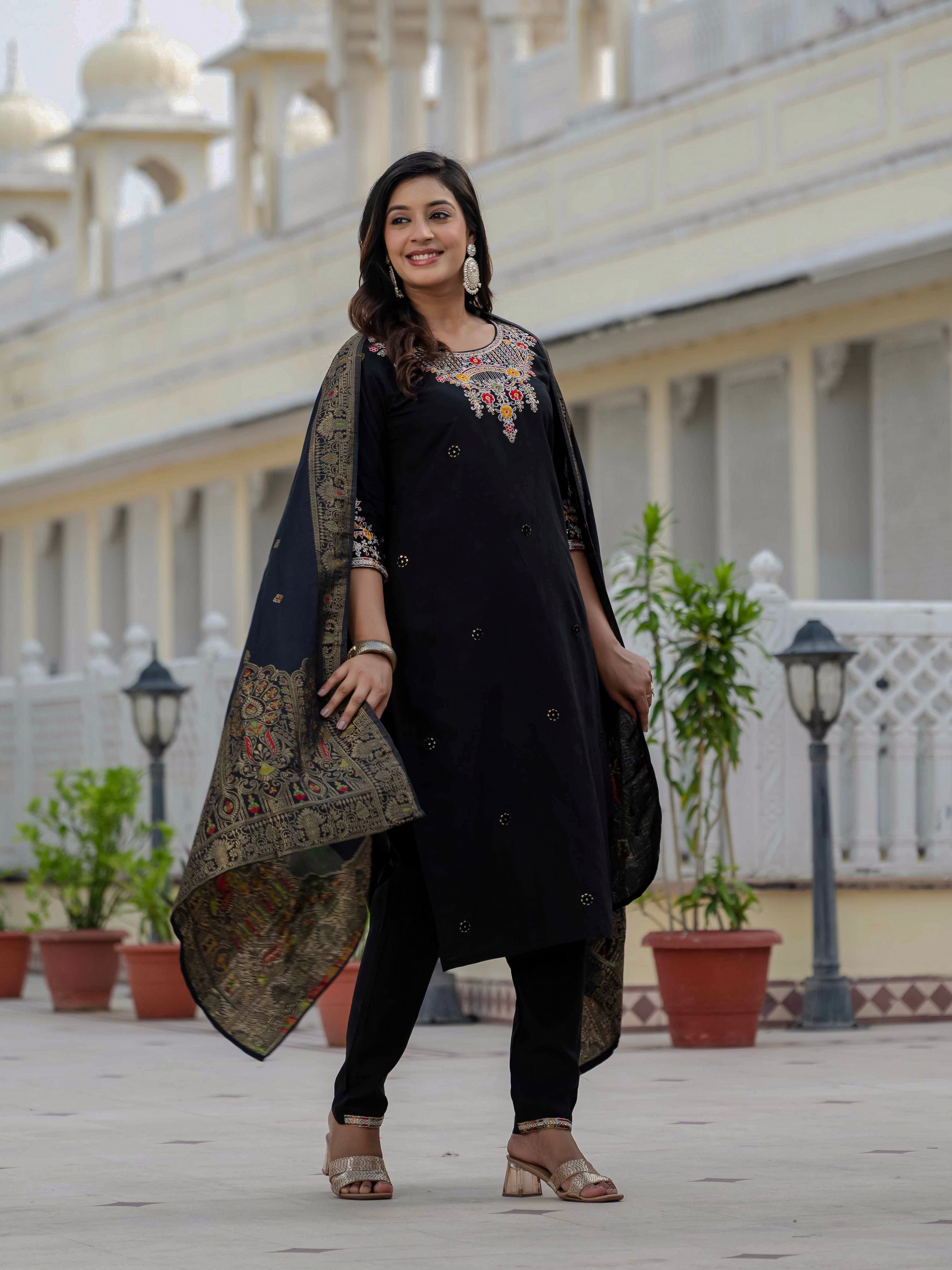 Hanch Premium Roman Silk Embroidered Straight Kurti Set – Black