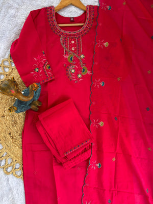Hanch Roman Silk Embroidered Straight Kurti Set – Red