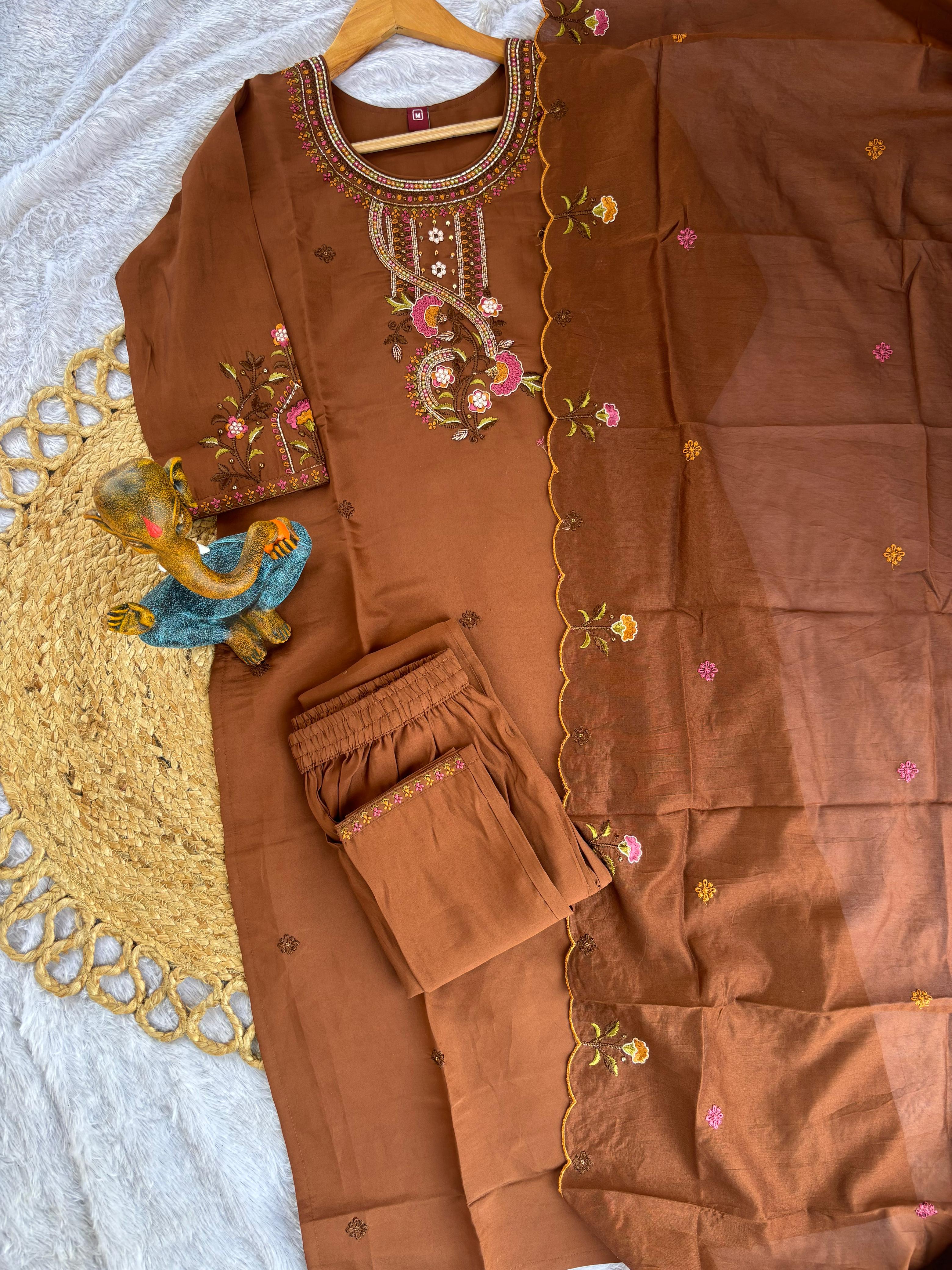 Hanch Roman Silk Embroidered Straight Kurti Set – Brown