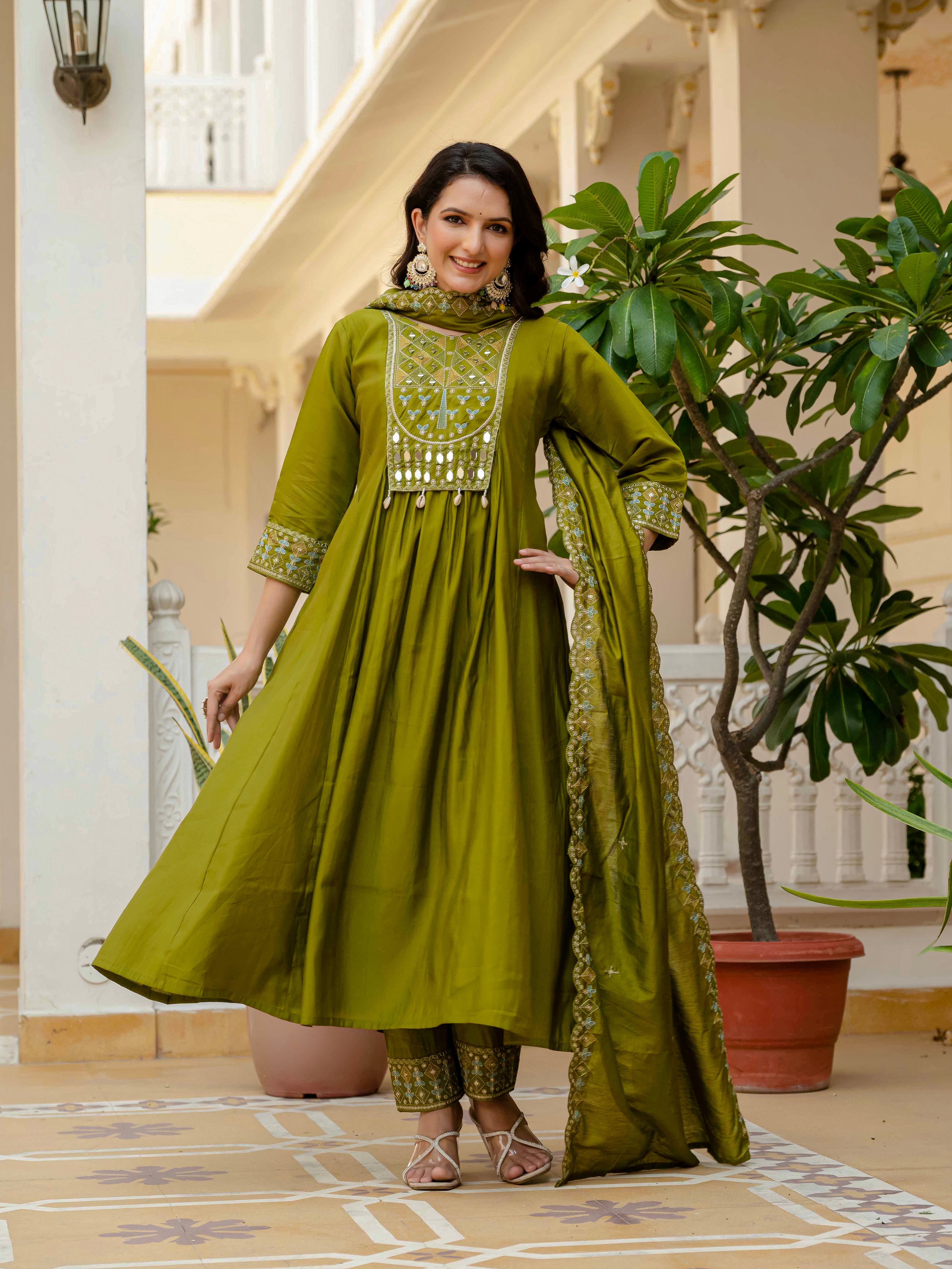 Hanch Viscose Roman Silk Embroidered Anarkali Kurti Set – Mahendi