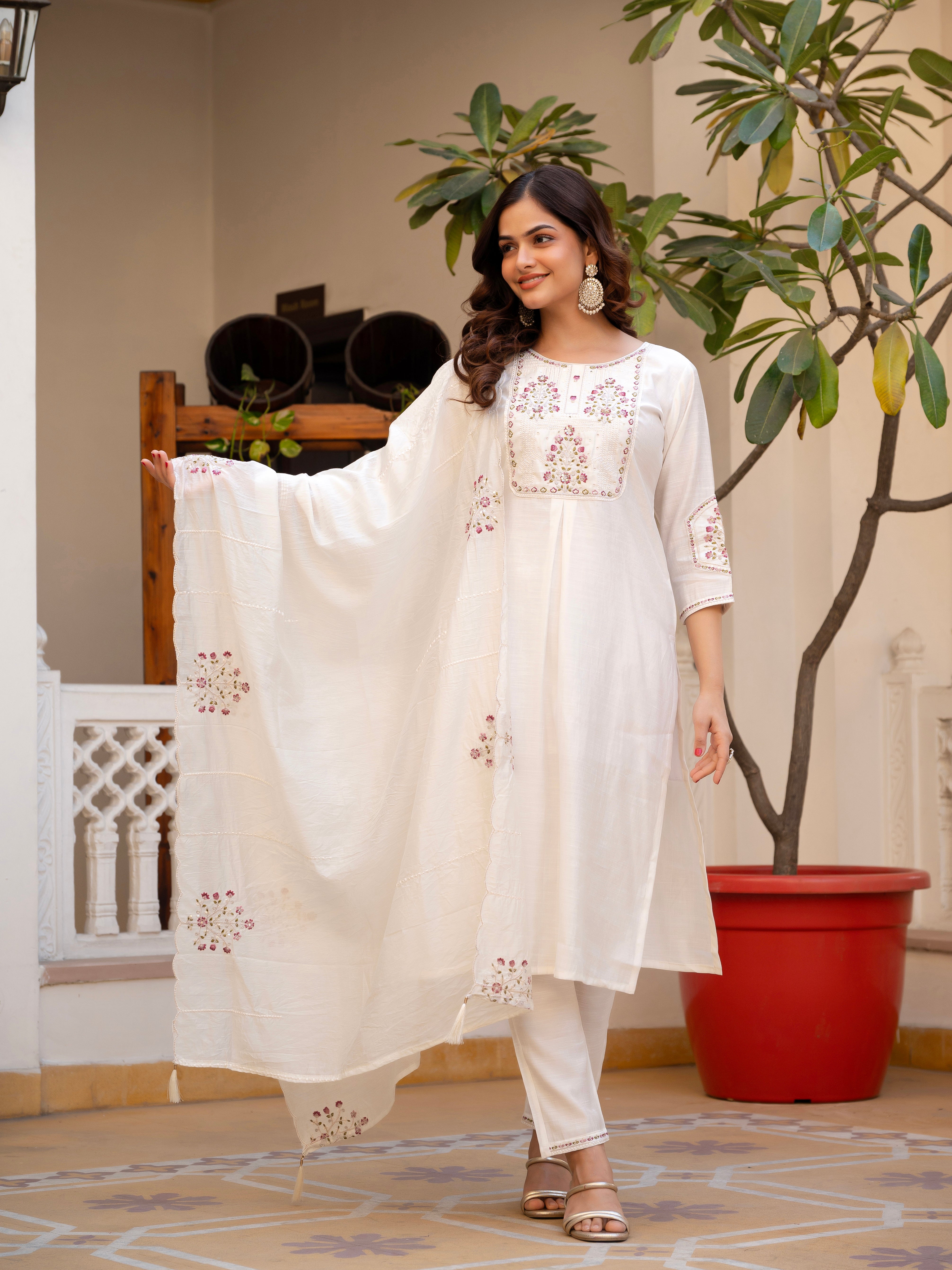 Hanch Pure Viscose Mango Silk Embroidered Straight Kurti Set – White