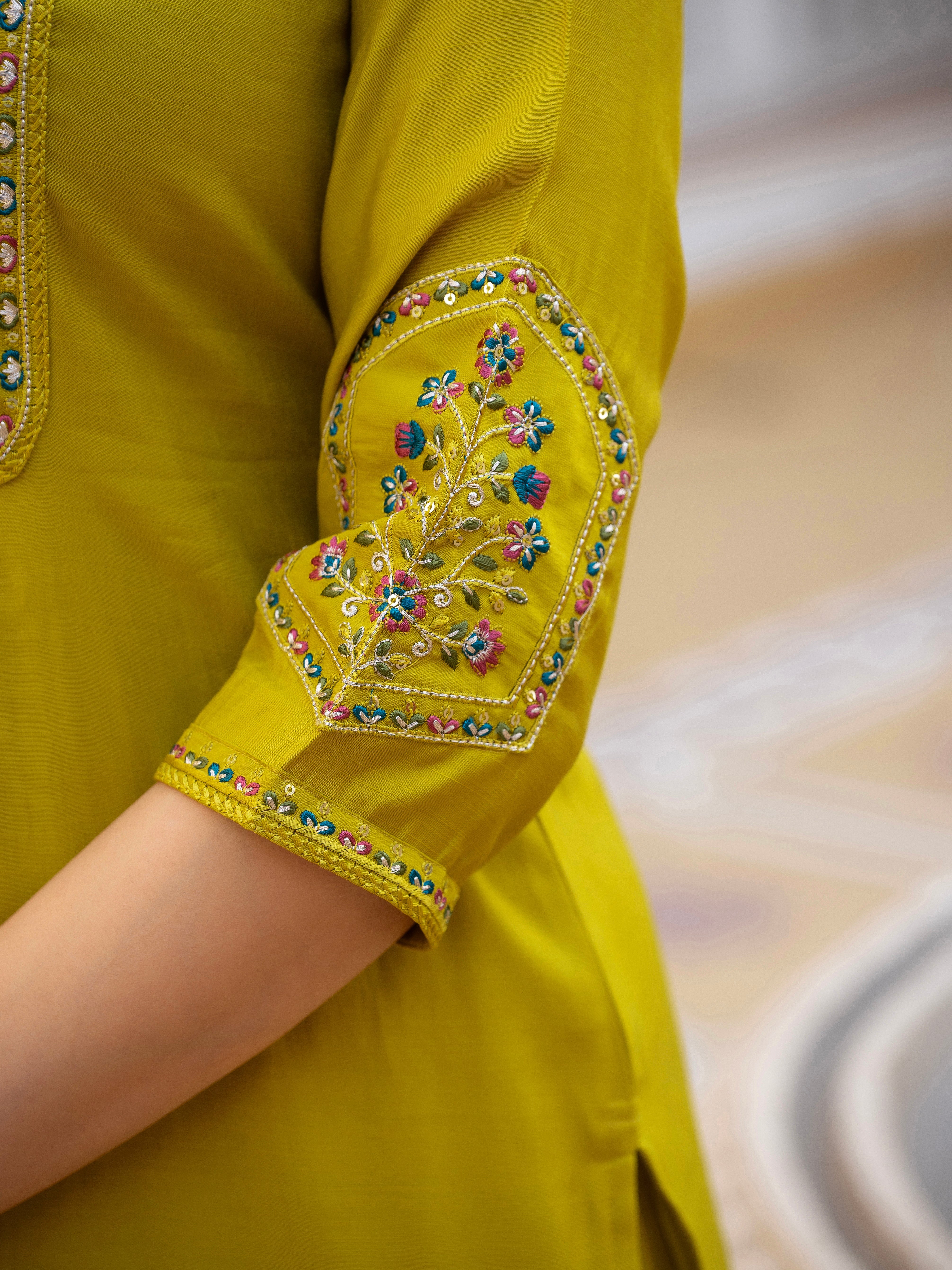 Hanch Pure Viscose Mango Silk Embroidered Straight Kurti Set – Yellow
