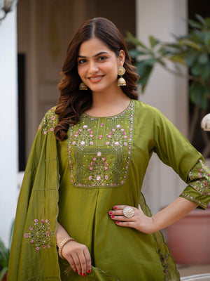 Hanch Pure Viscose Mango Silk Embroidered Straight Kurti Set – Mhendi Green