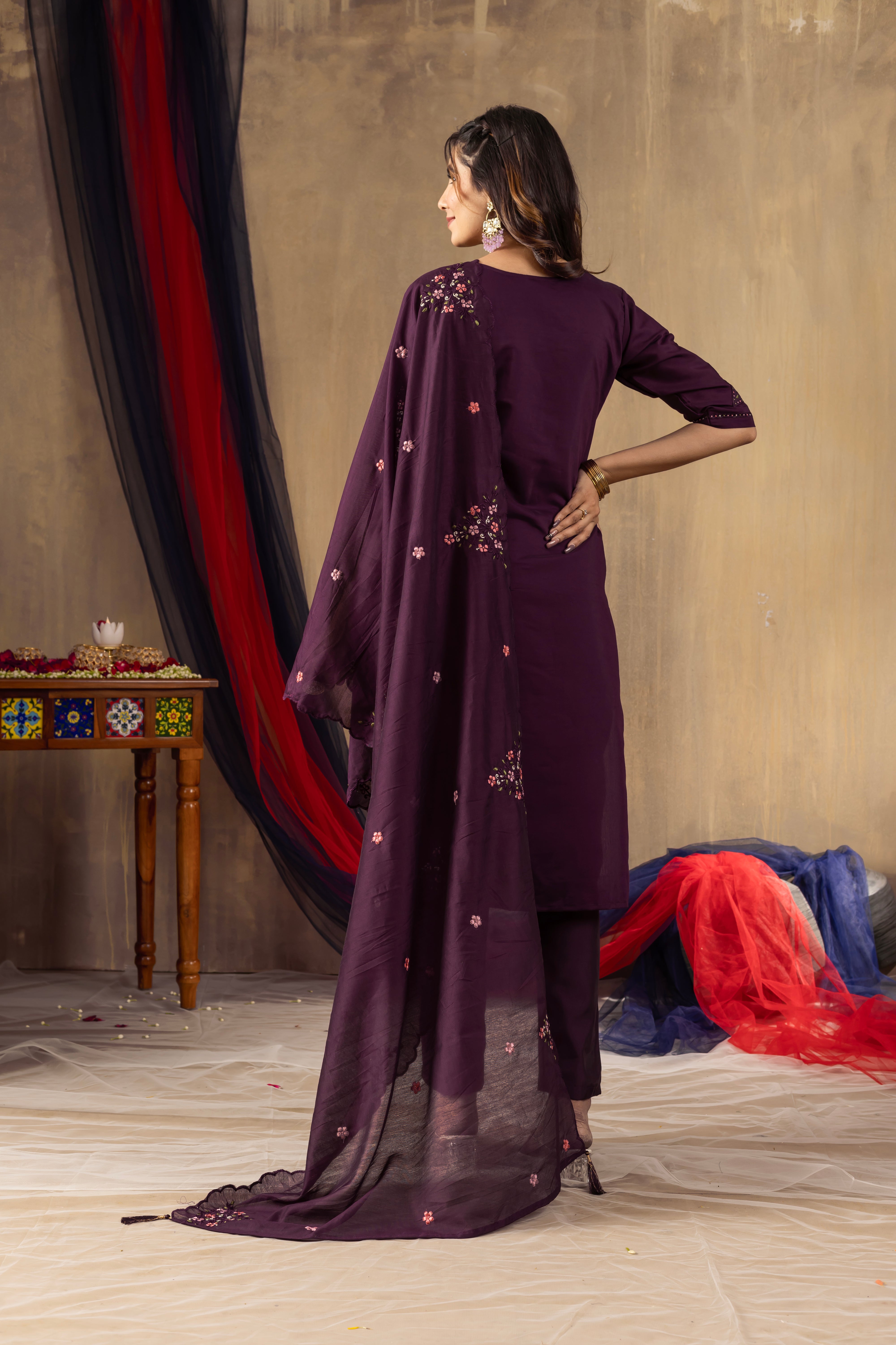 Hanch Roman Silk Embroidered Straight Kurti Set – Wine