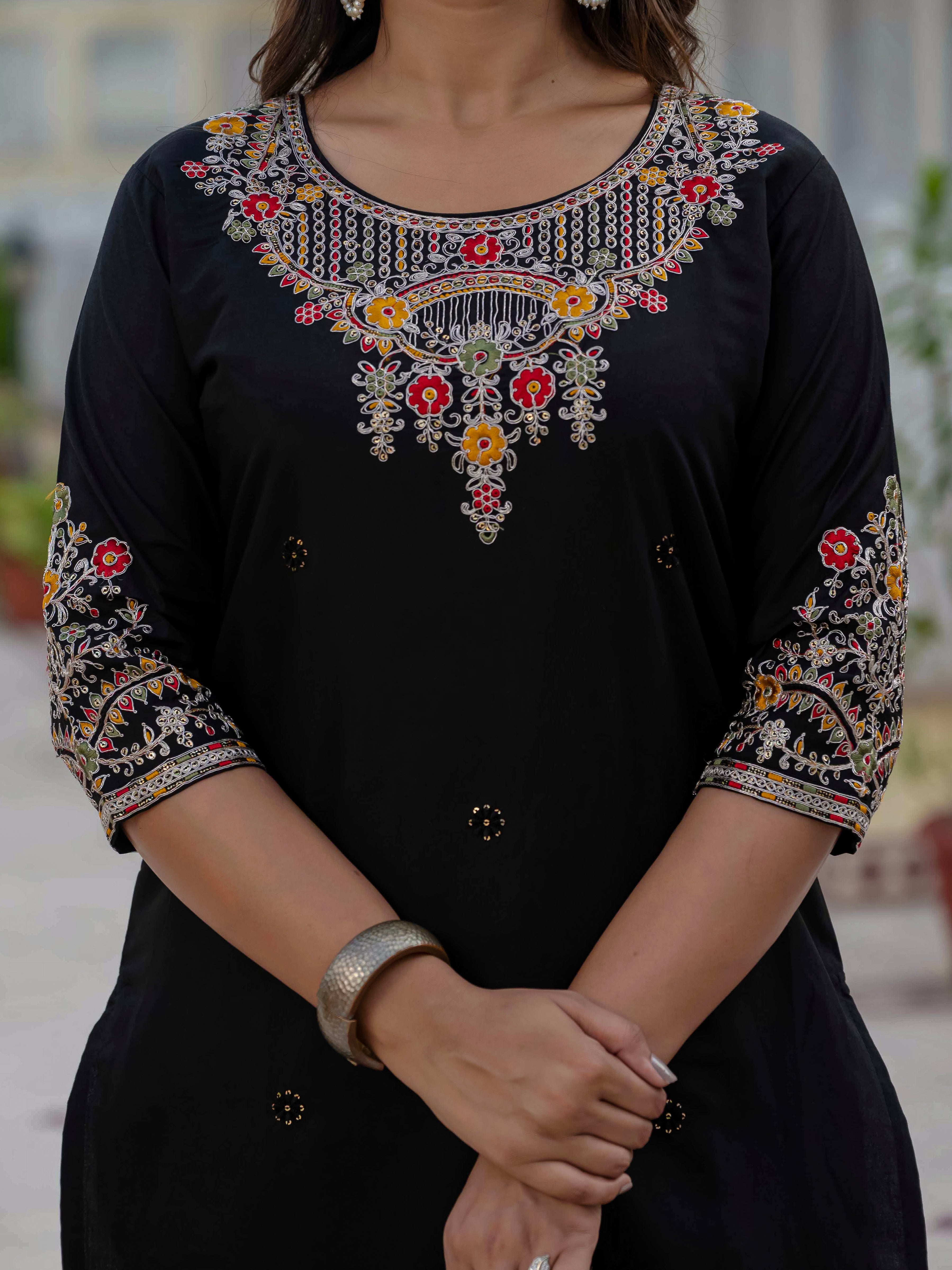 Hanch Premium Roman Silk Embroidered Straight Kurti Set – Black