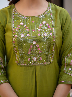 Hanch Pure Viscose Mango Silk Embroidered Straight Kurti Set – Mhendi Green