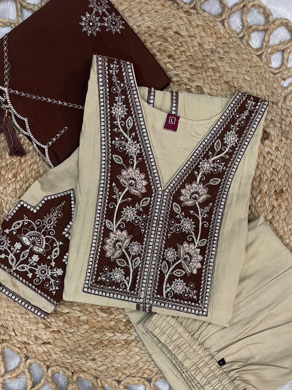 Hanch Roman Silk Embroidered Anarkali Kurti Set – Cream