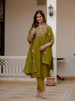 Hanch Pure Viscose Mango Silk Embroidered Straight Kurti Set – Mahendi Green
