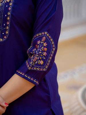 Hanch Pure Viscose Mango Silk Embroidered Straight Kurti Set – Violet