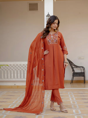 Hanch Pure Viscose Mango Silk Embroidered Straight Kurti Set – Rust