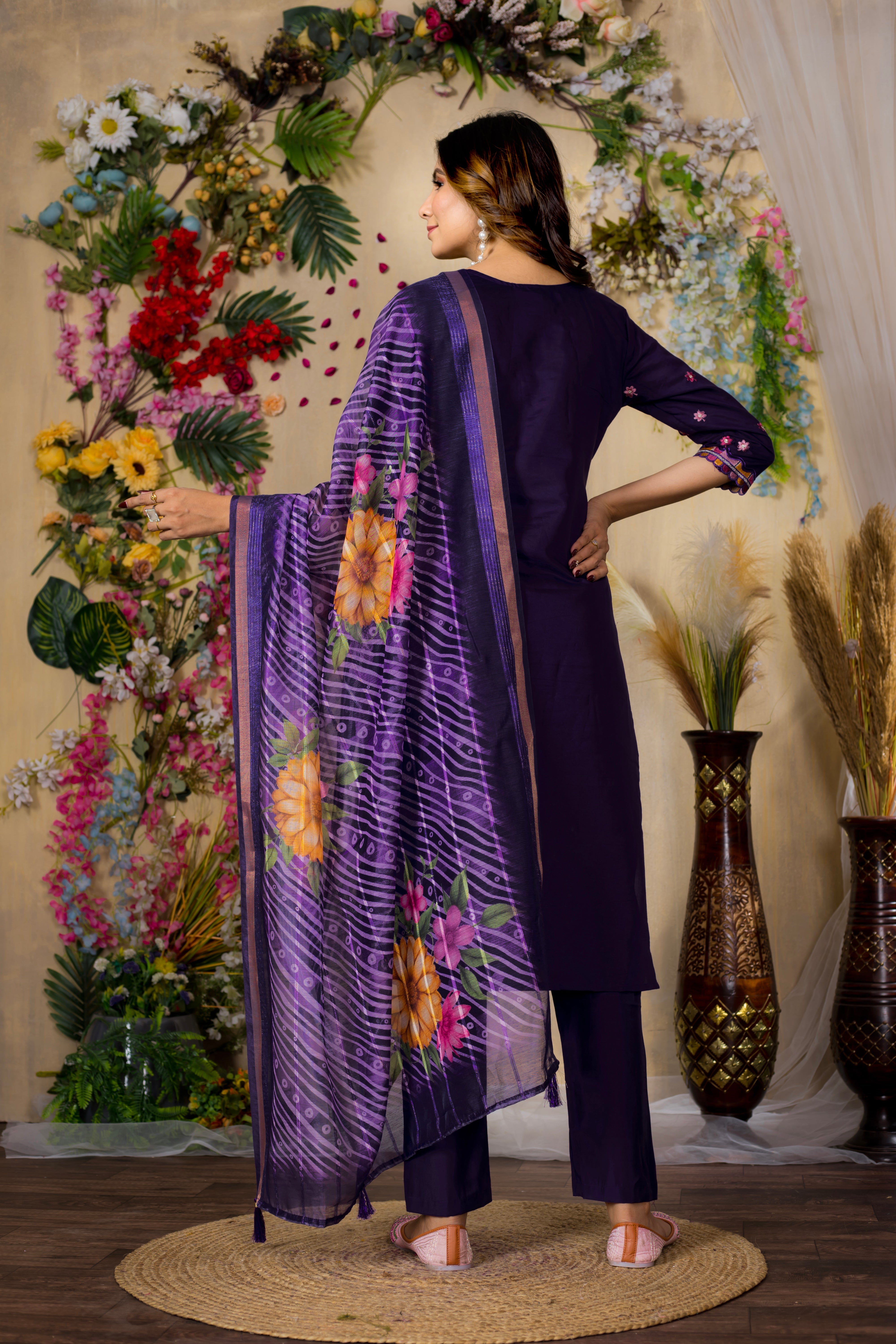 Hanch Roman Silk Embroidered Straight Kurti Set – Purple