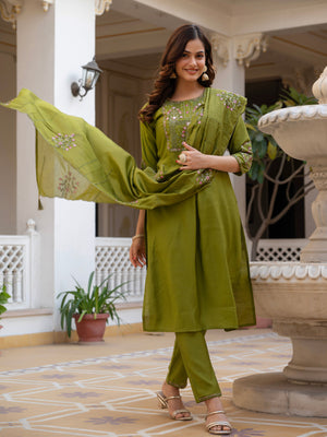 Hanch Pure Viscose Mango Silk Embroidered Straight Kurti Set – Mhendi Green