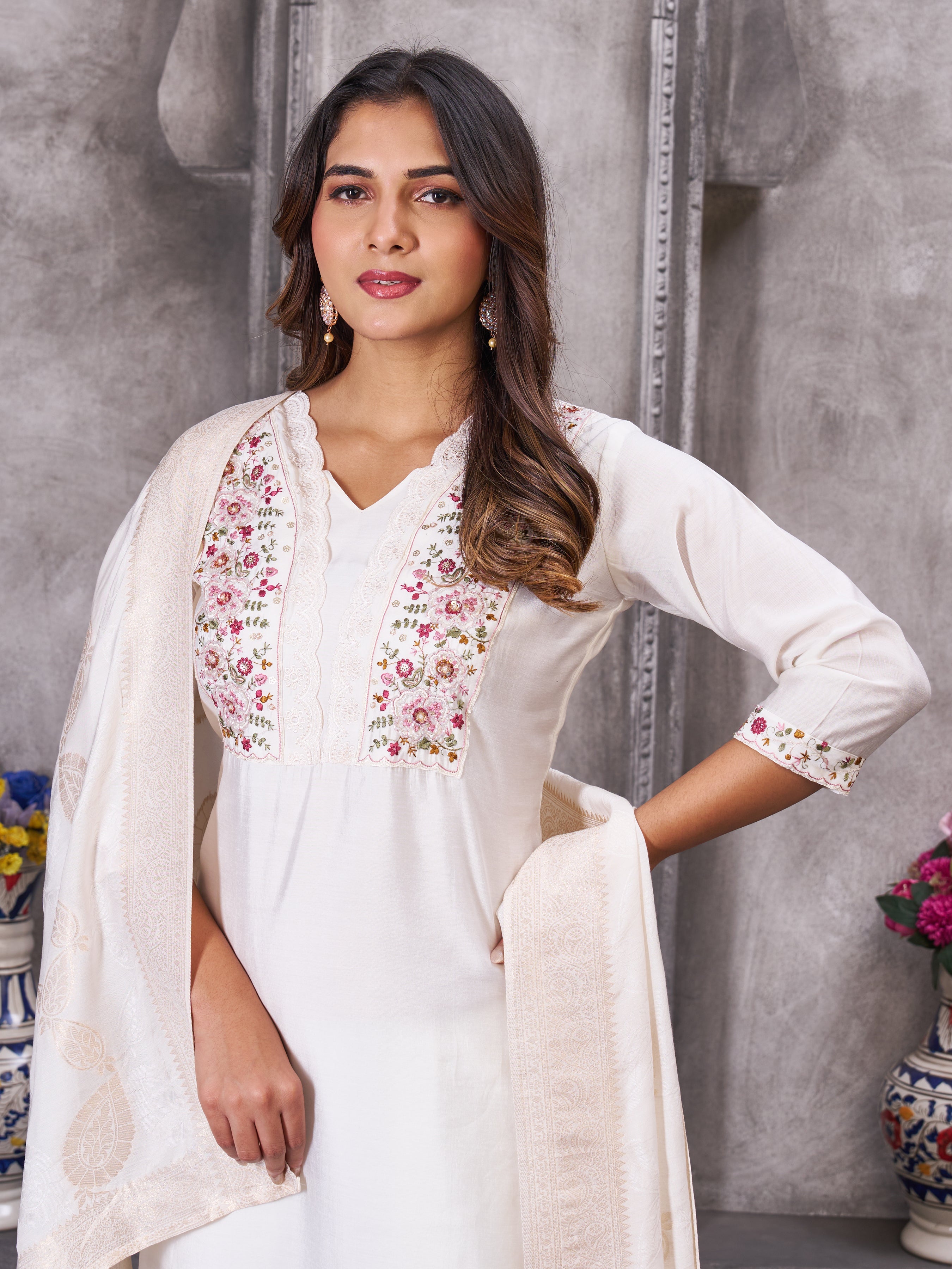 Hanch Roman Silk Embroidered Straight Kurti Set – White
