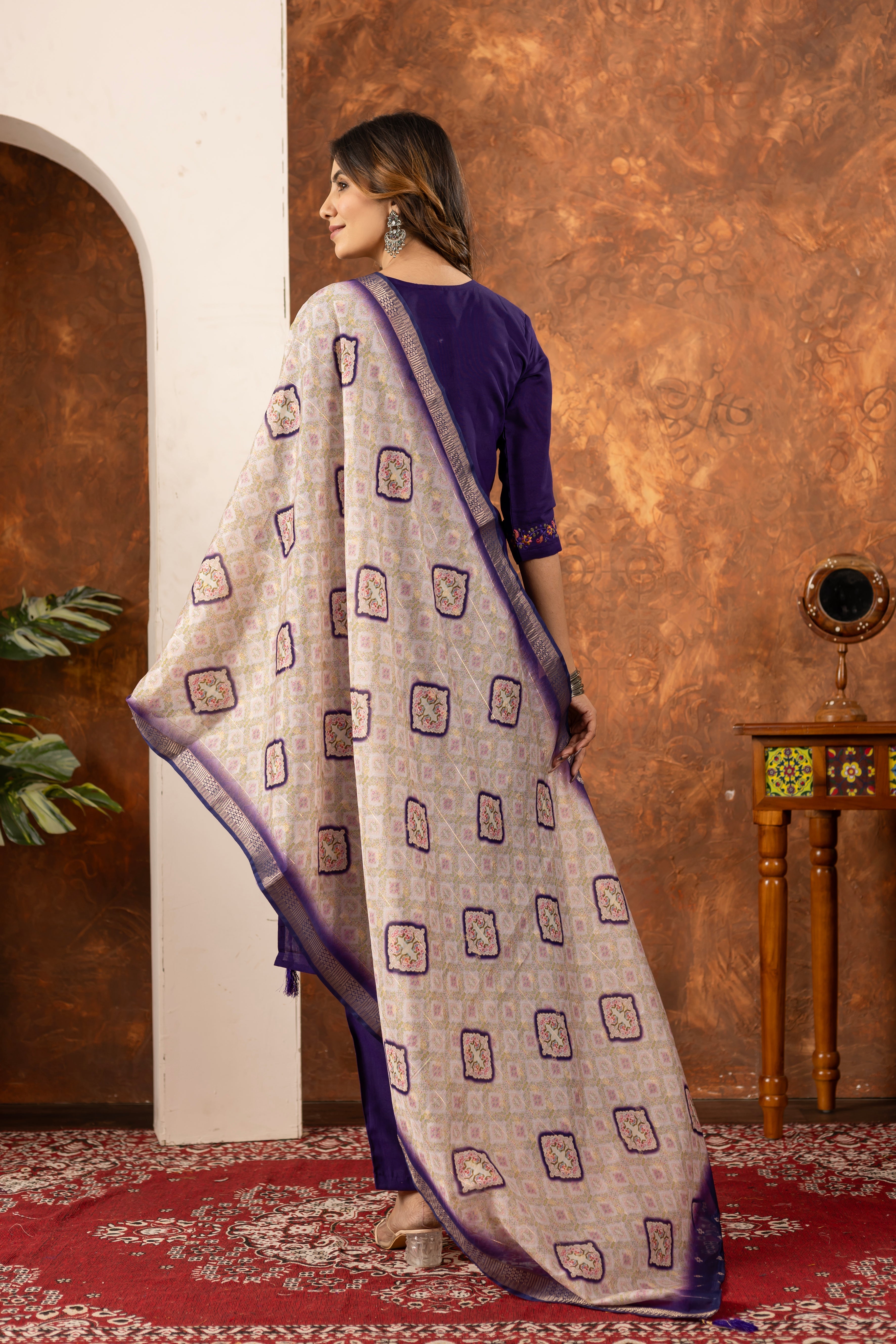 Hanch Marina Silk Embroidered Straight Kurti Set – Purple