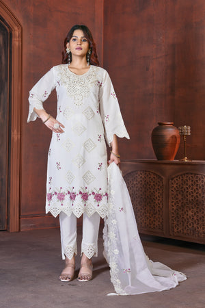 Hanch Heavy Viscose Roman Embroidered Straight Kurti Set – White