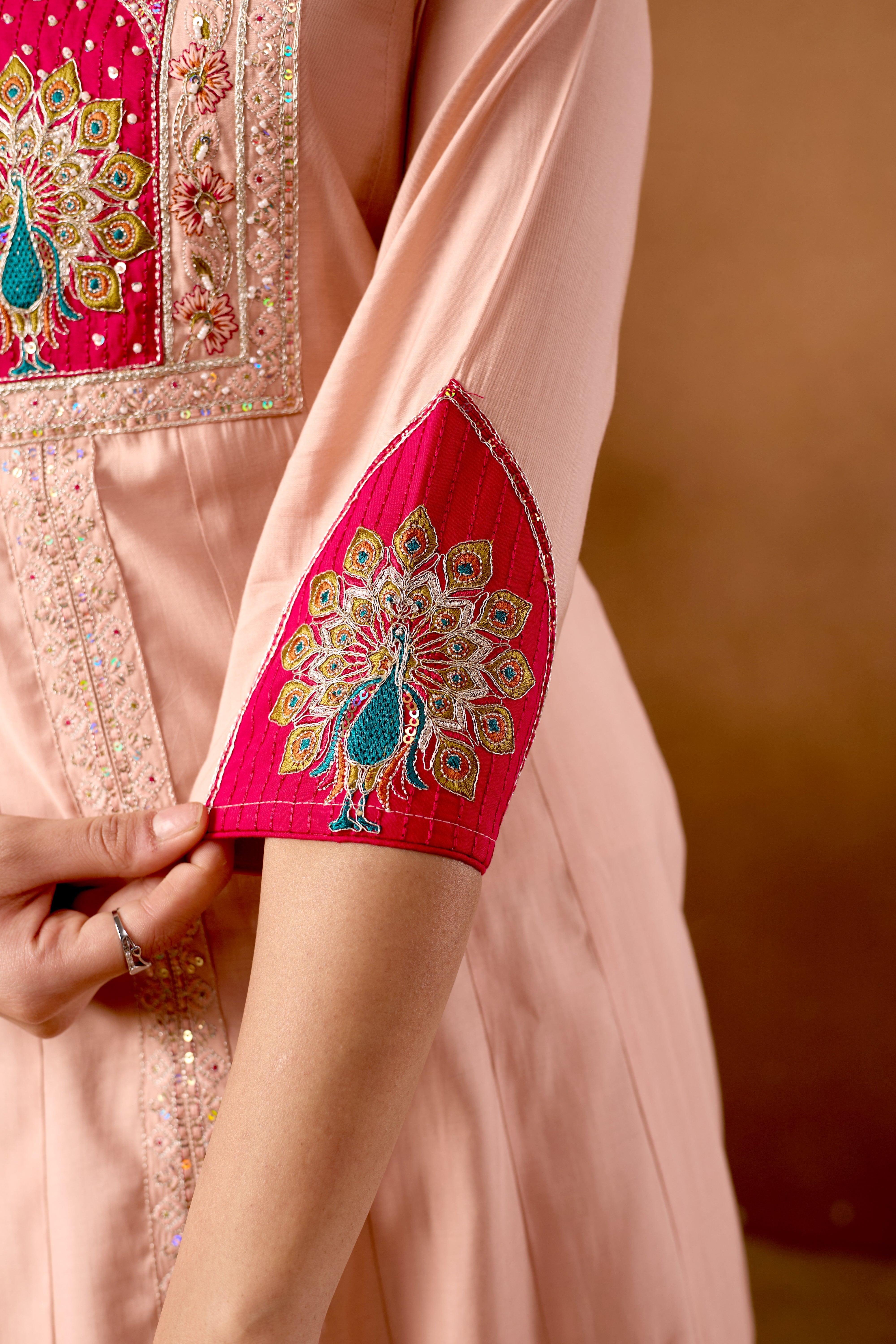 Hanch Roman Silk Embroidered Anarkali Kurti Set – Peach