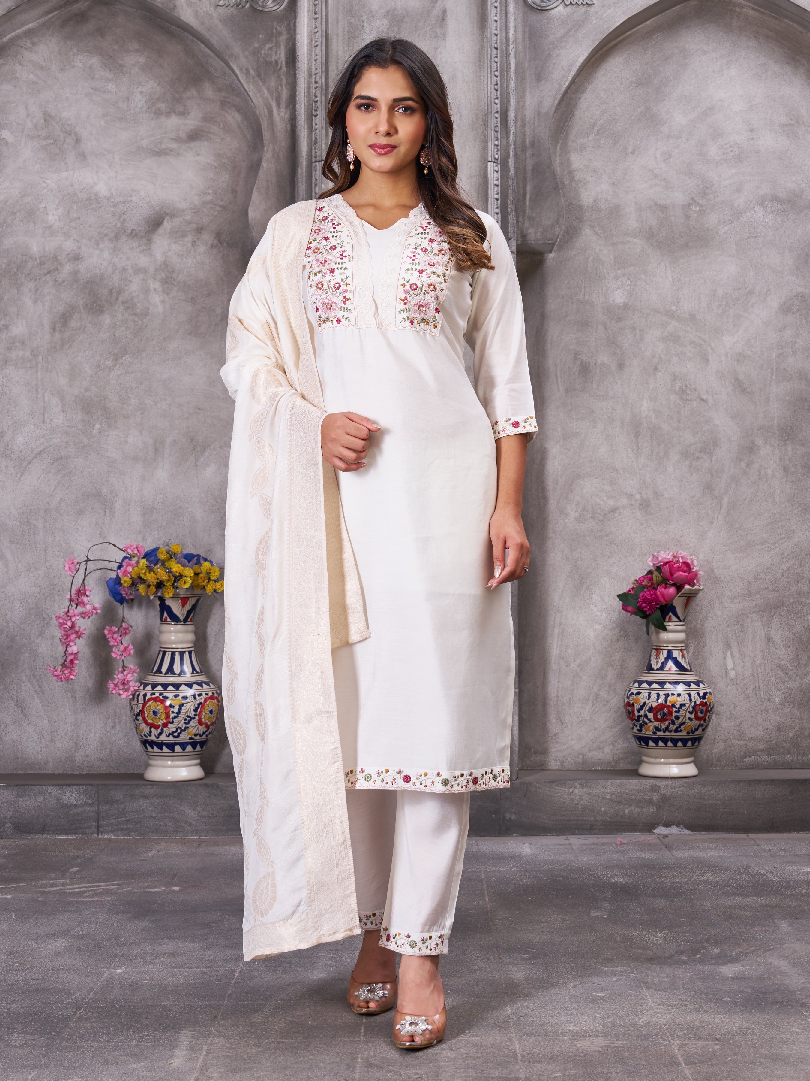 Hanch Roman Silk Embroidered Straight Kurti Set – White