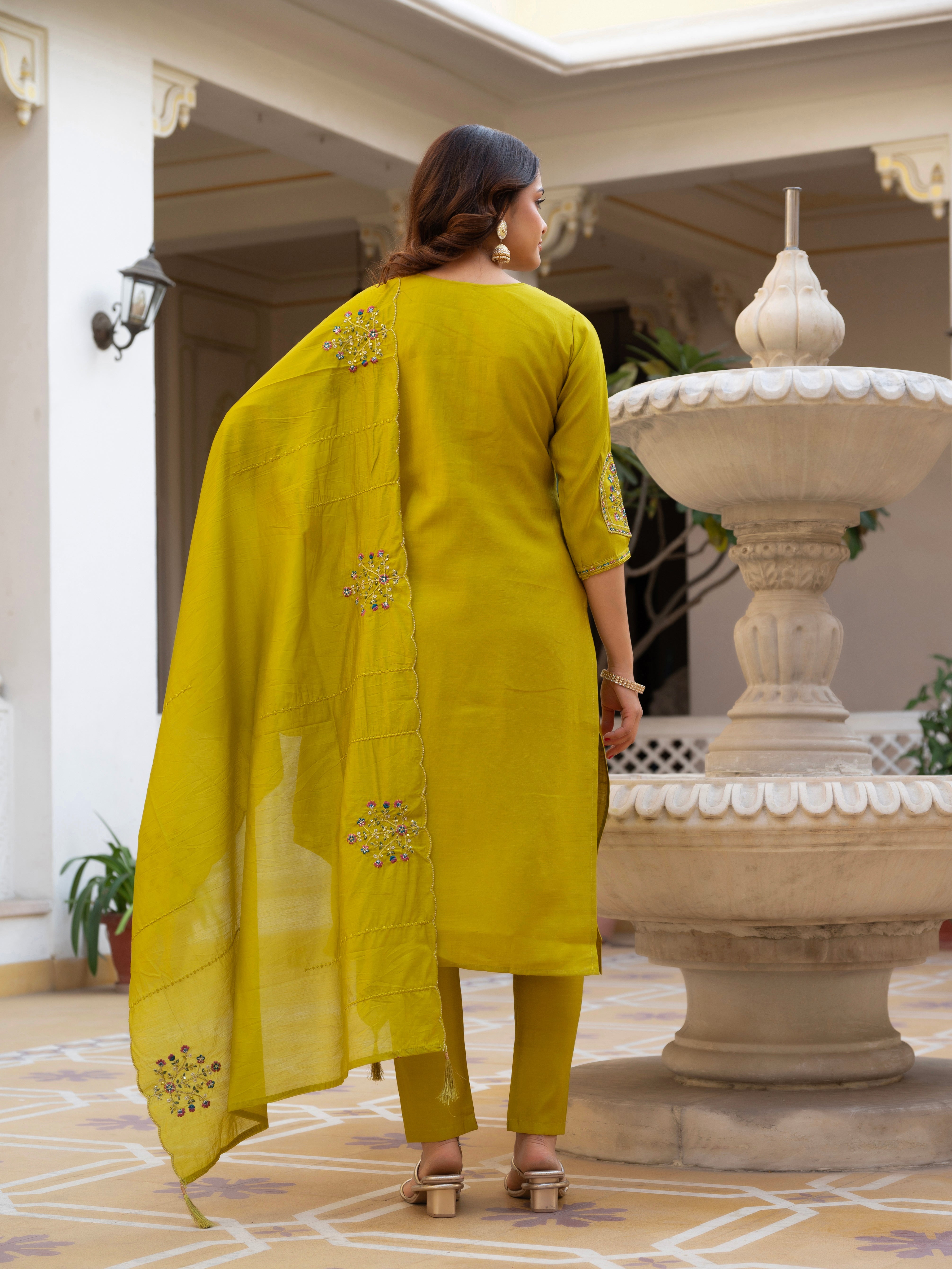 Hanch Pure Viscose Mango Silk Embroidered Straight Kurti Set – Yellow