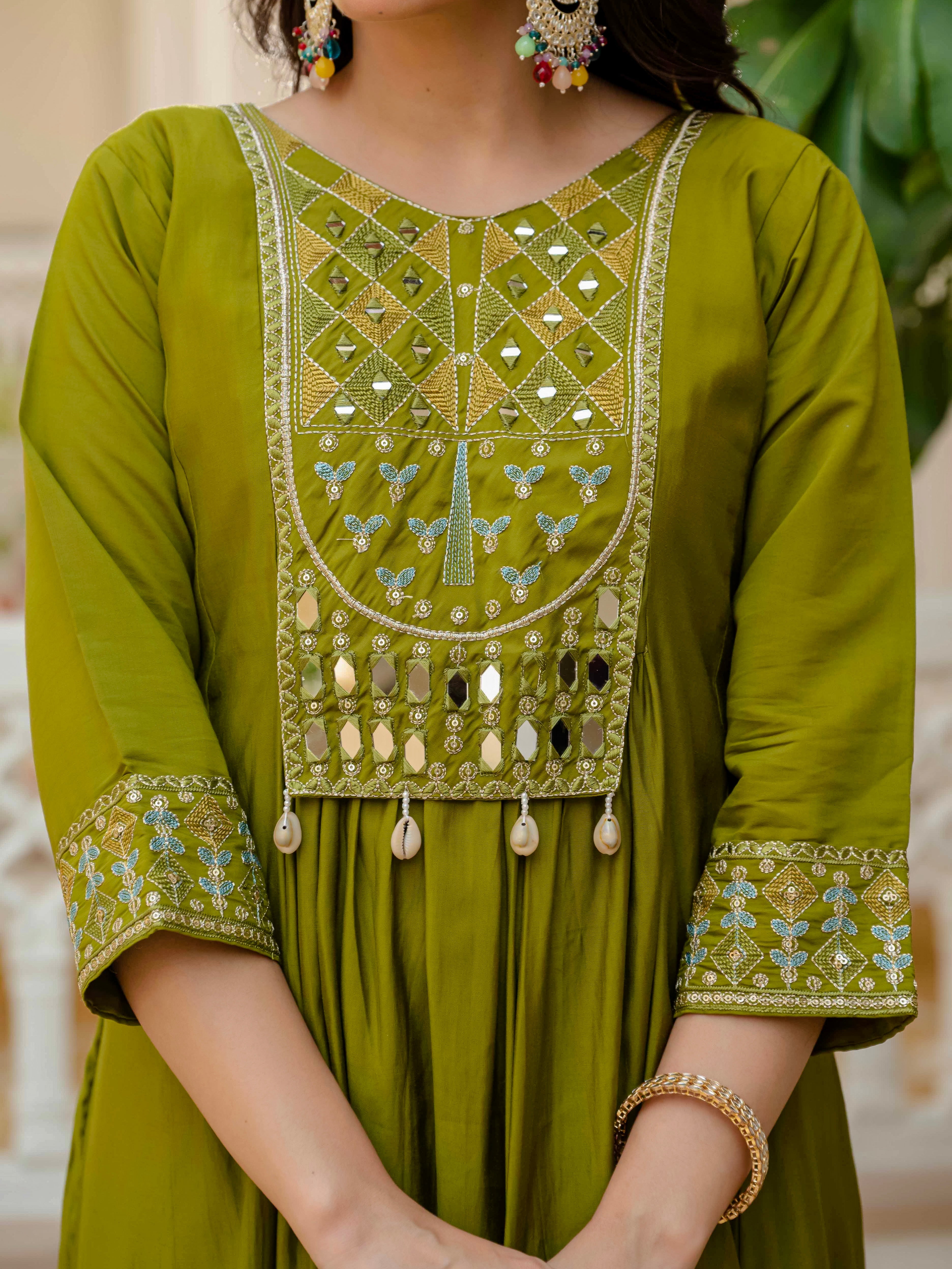Hanch Viscose Roman Silk Embroidered Anarkali Kurti Set – Mahendi