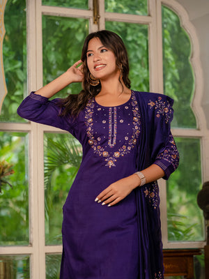 Hanch Marina Silk Embroidered Straight Kurti Set – Violet