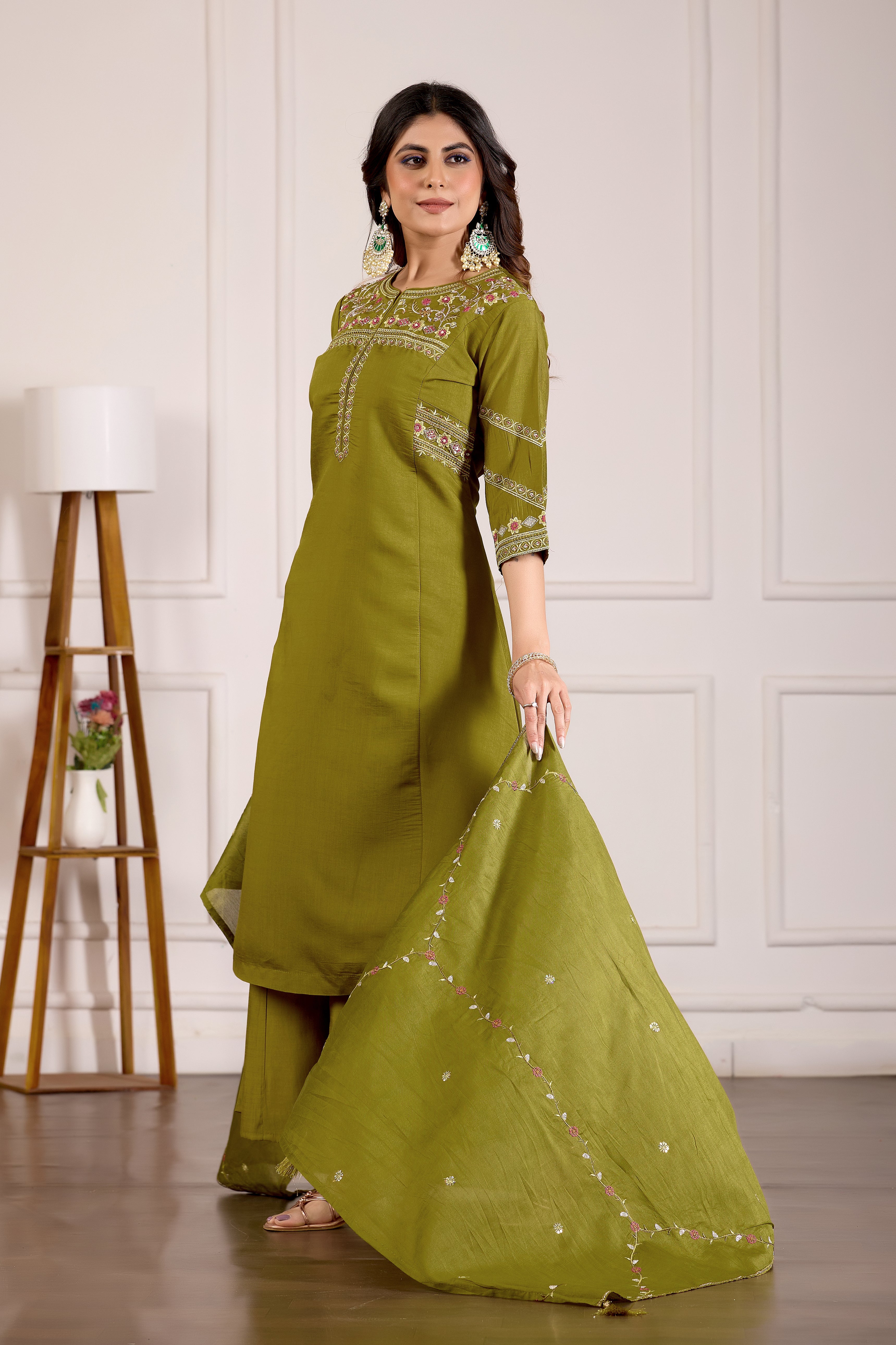 Hanch Viscose Mango Silk Embroidered Anarkali Kurti Set – Mahendi Green
