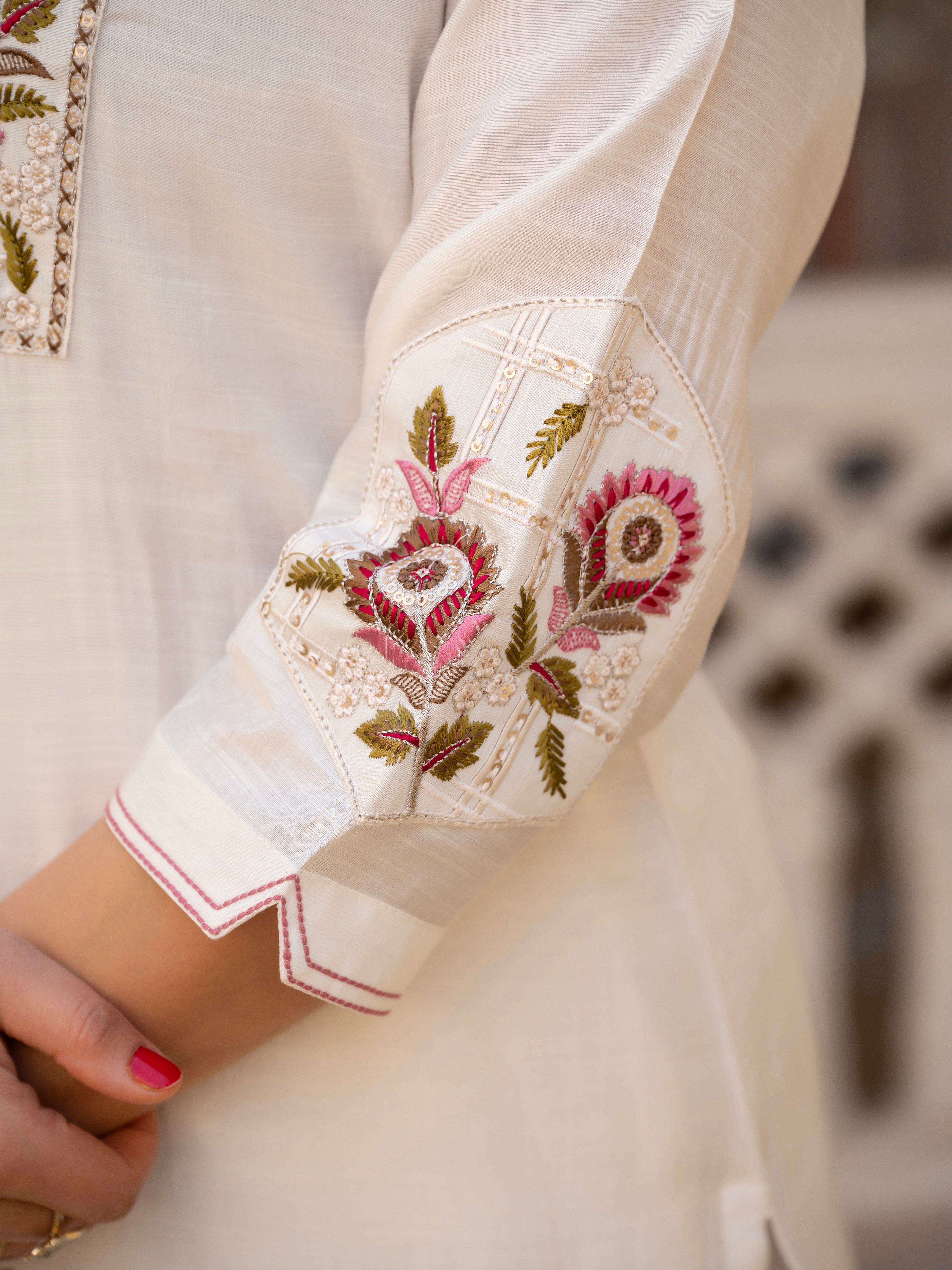 Hanch Pure Viscose Mango Silk Embroidered Straight Kurti Set – White