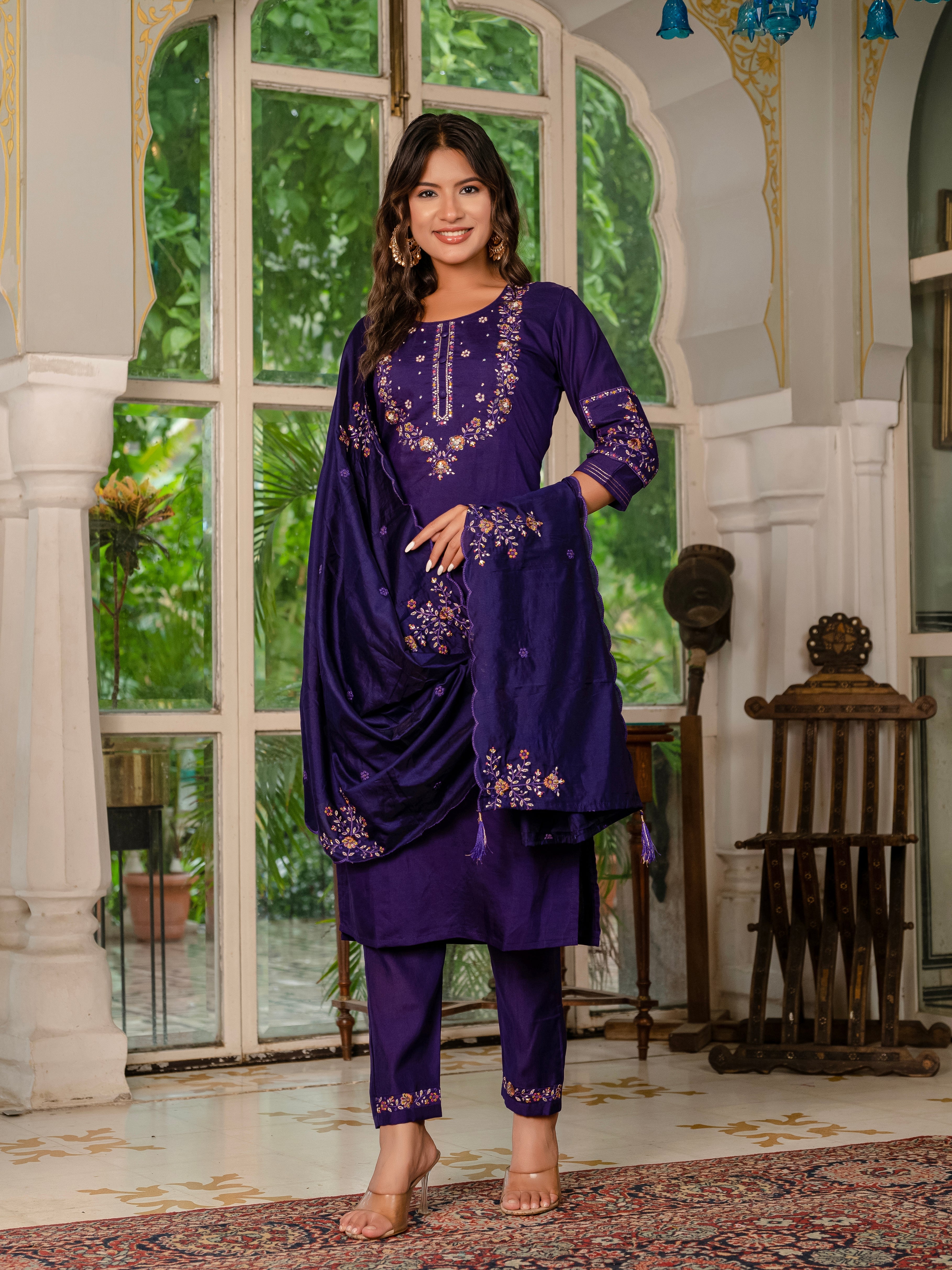 Hanch Marina Silk Embroidered Straight Kurti Set – Violet