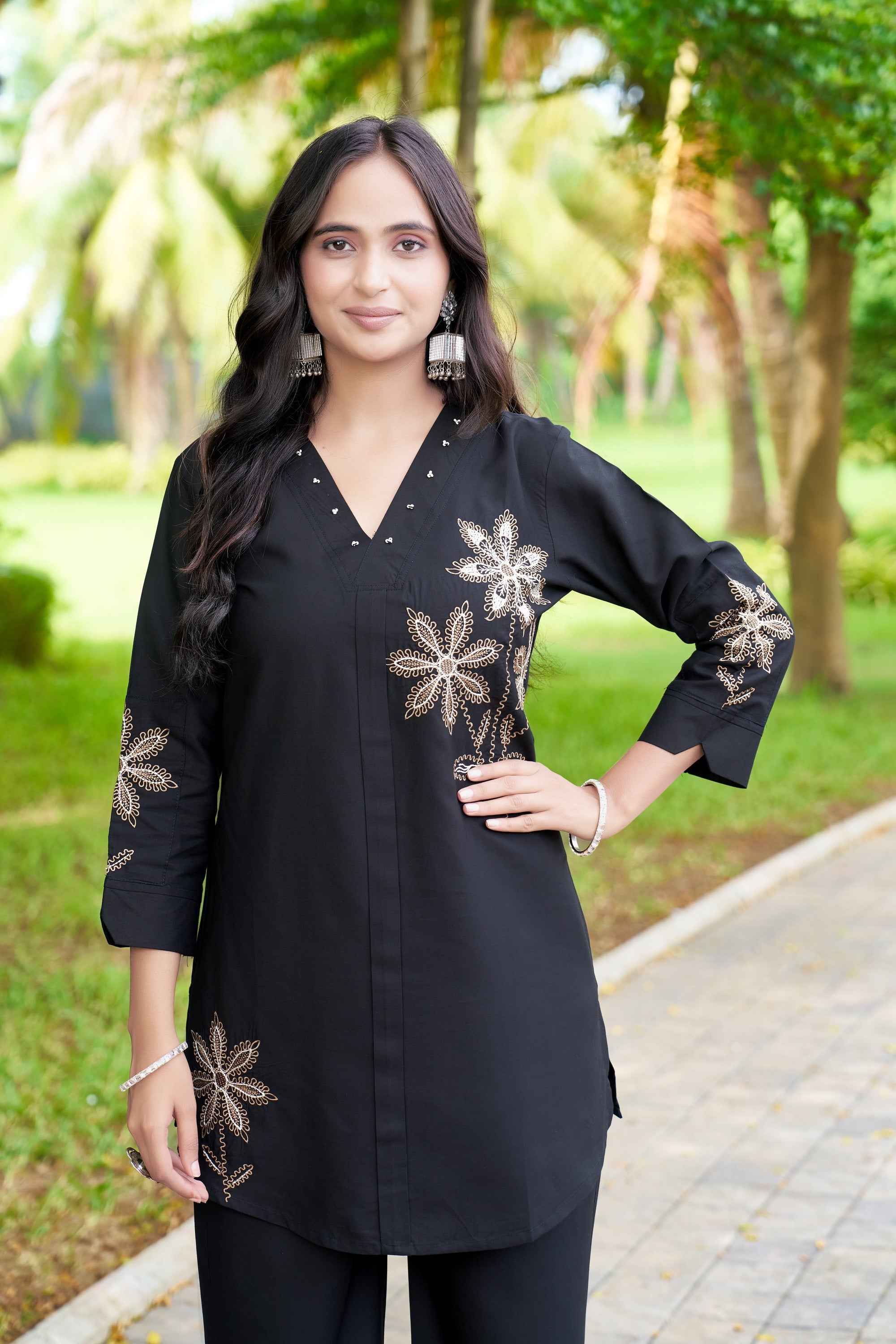 Hanch Heavy Rayon Embroidered Co-Ords Set – Black