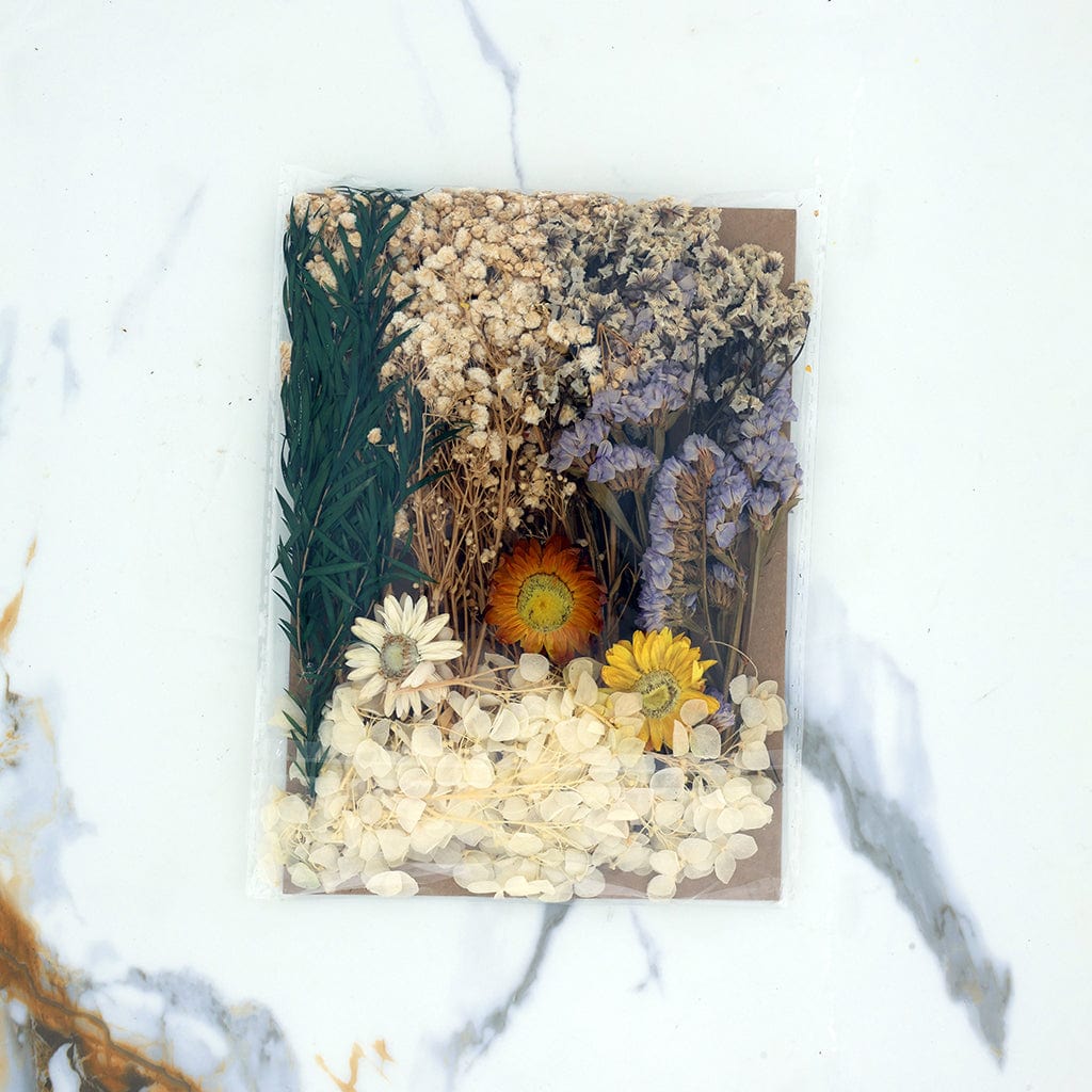 Dried Mixed Flowers D021