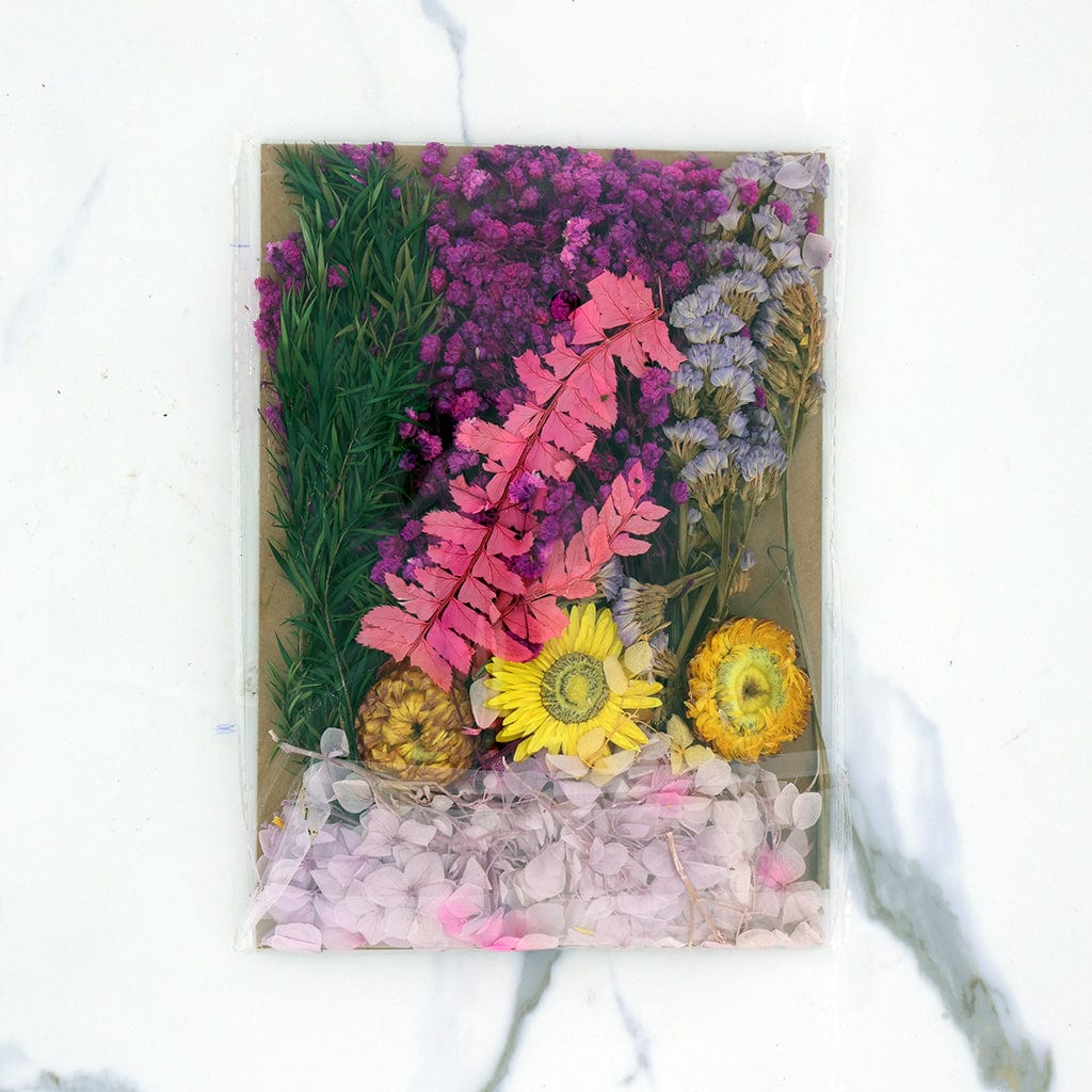 Dried Mixed Flowers D026
