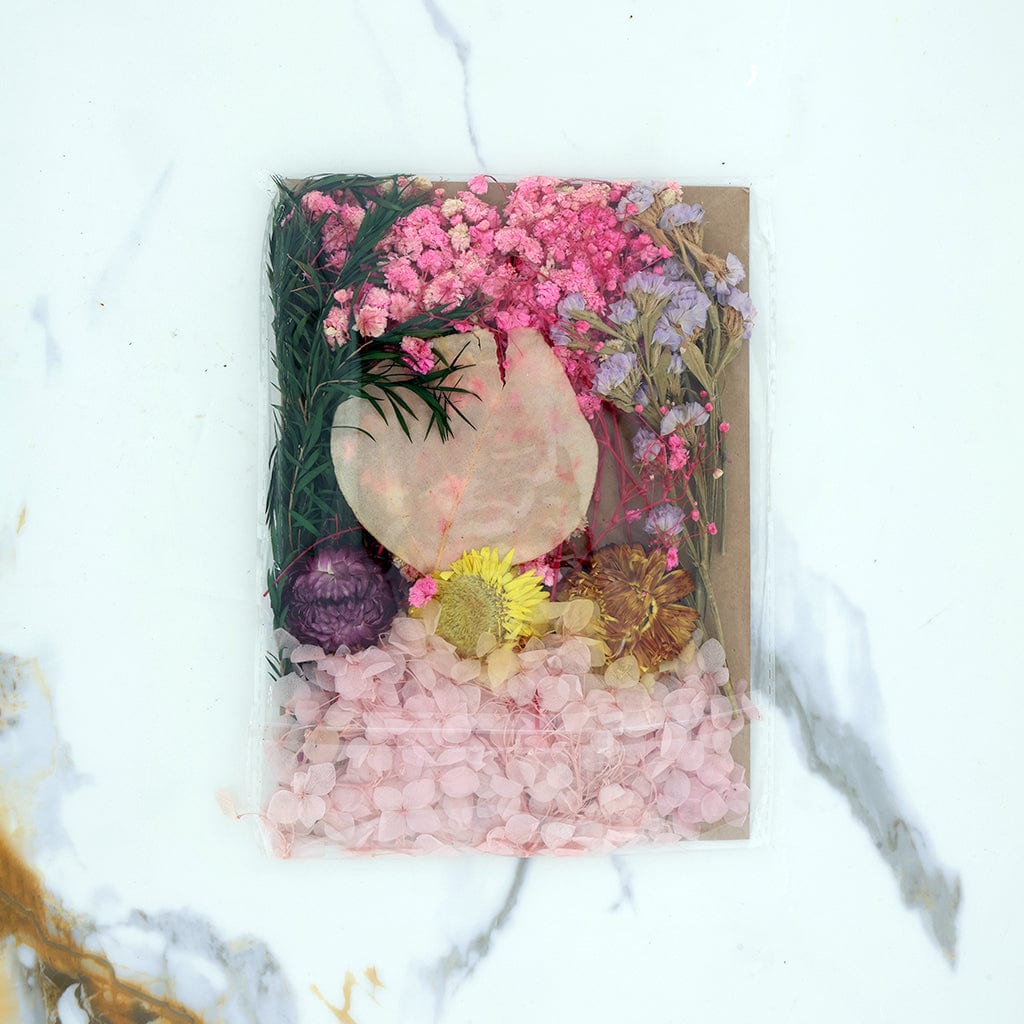 Dried Mixed Flowers D033